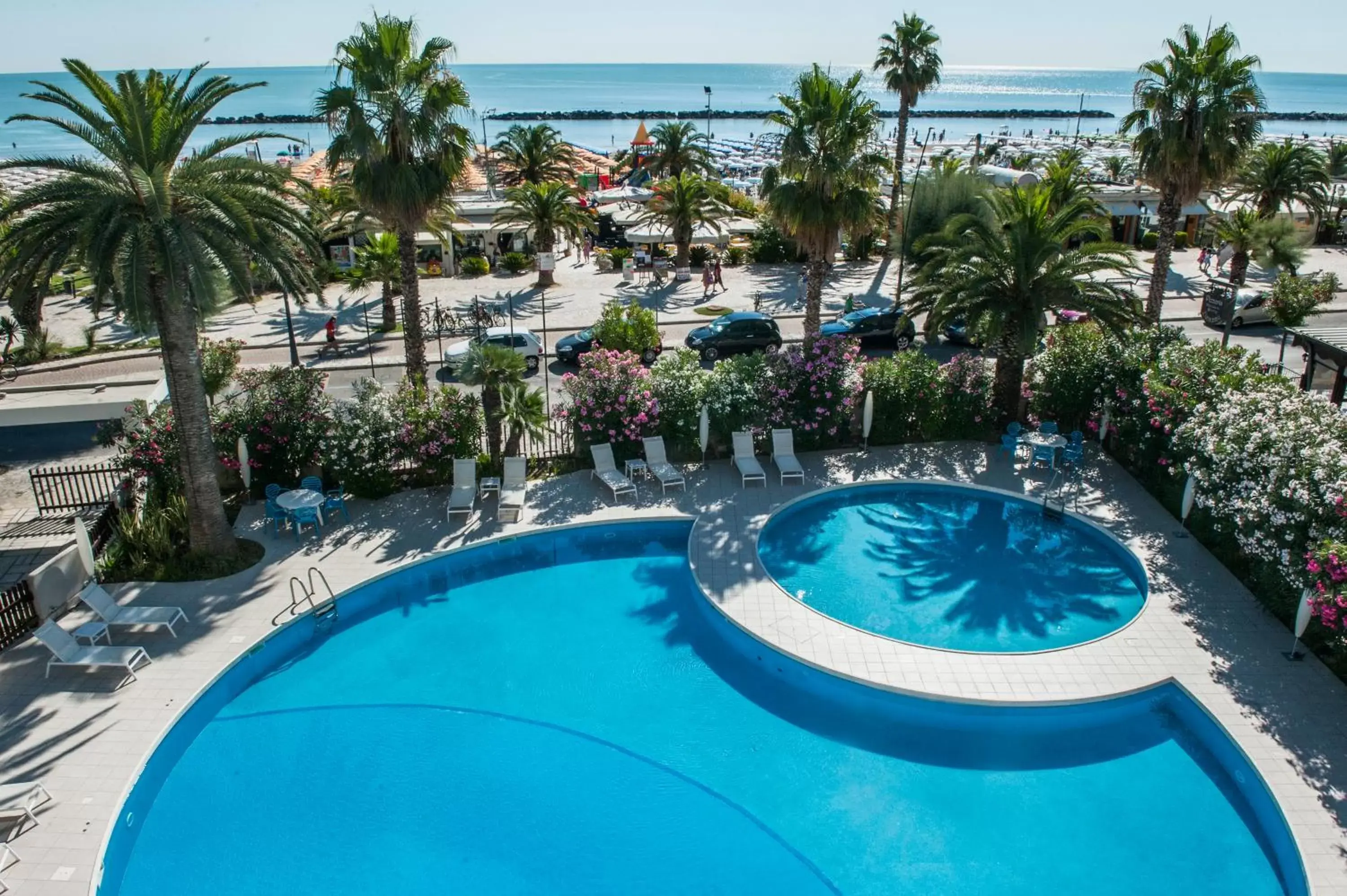 Summer, Pool View in Hotel International
