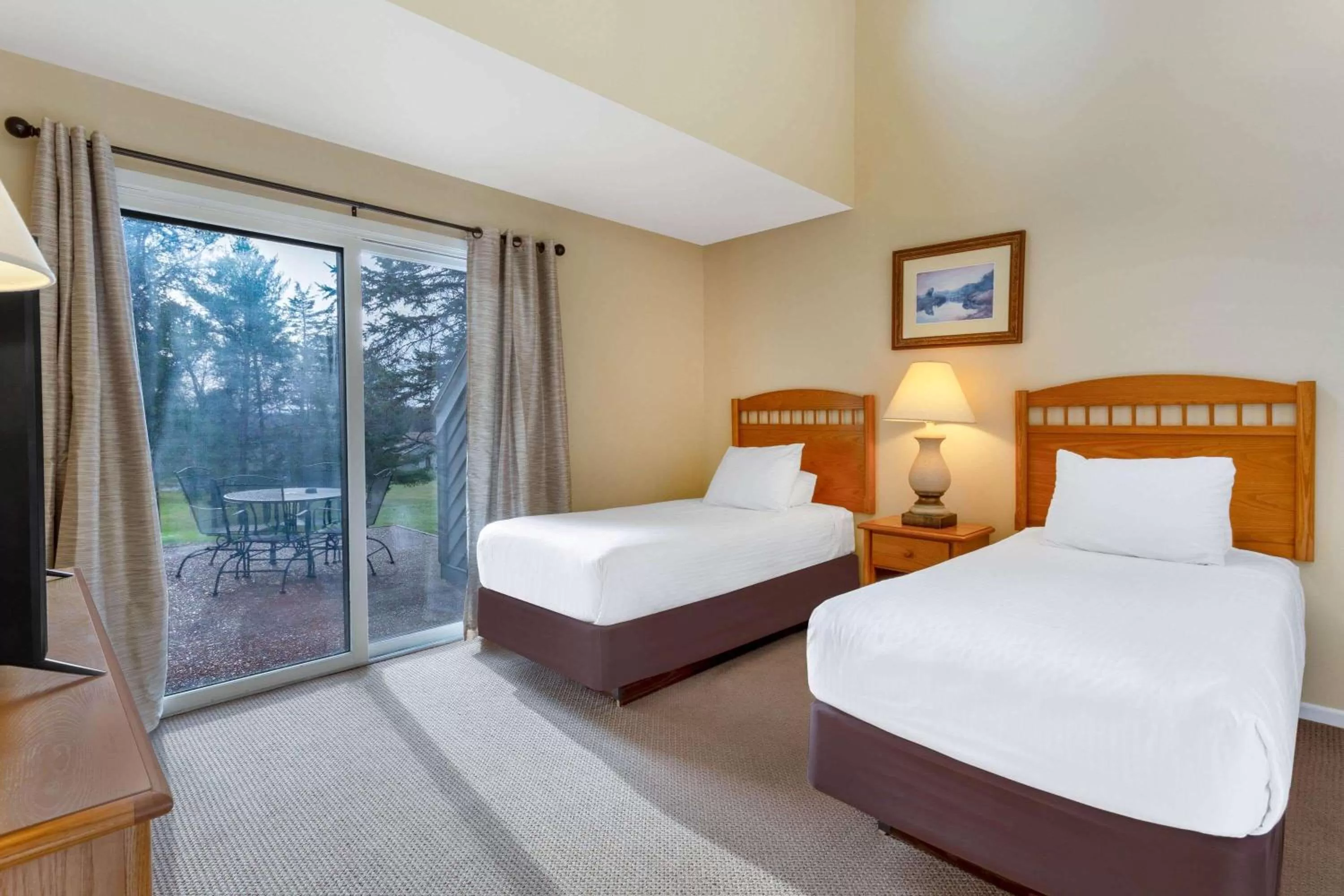 Photo of the whole room, Bed in Tamarack Wisconsin Dells, a Ramada by Wyndham