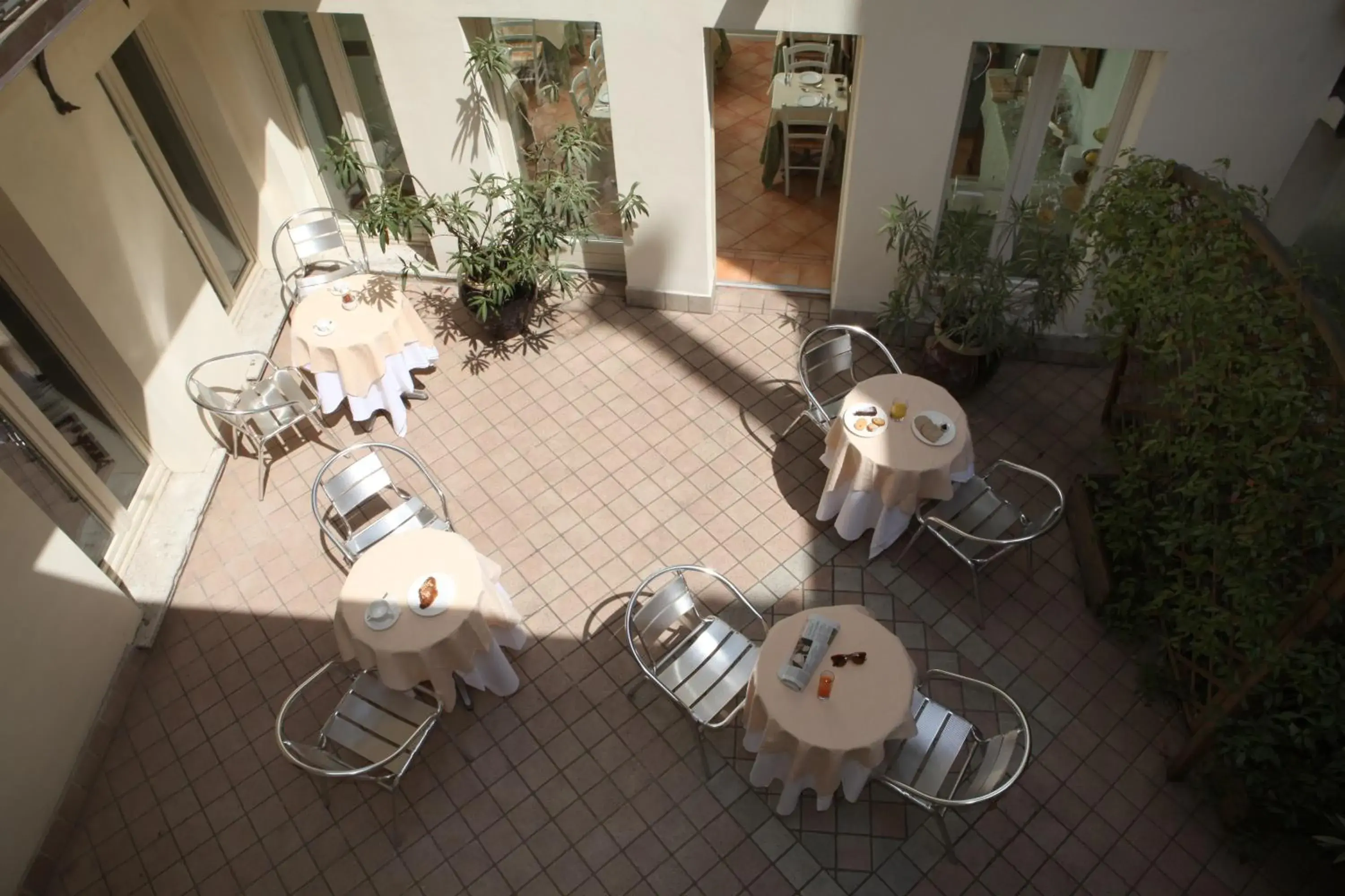 Balcony/Terrace, Restaurant/Places to Eat in Albergo Orologio