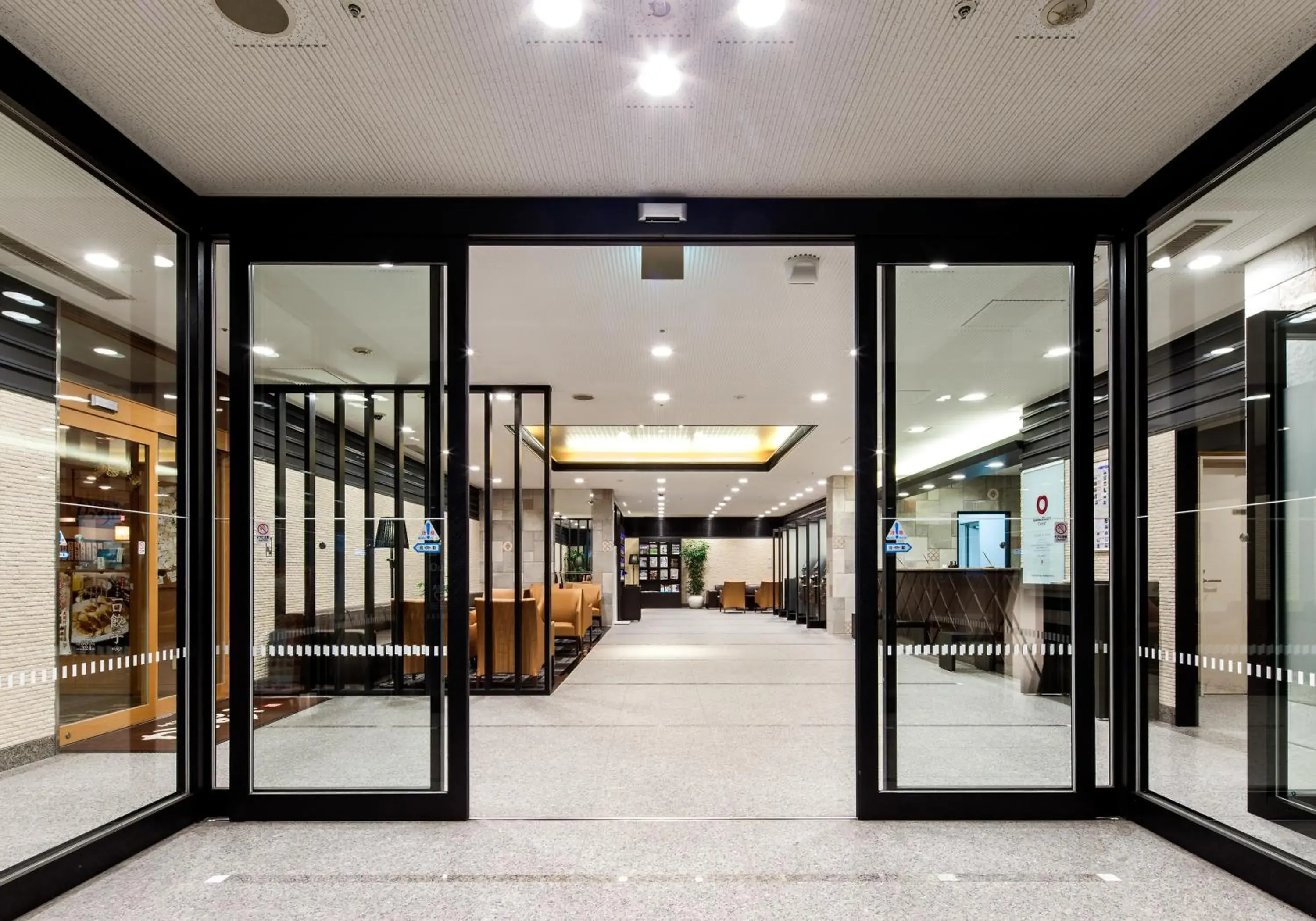 Facade/entrance in Daiwa Roynet Hotel Kobe-Sannomiya