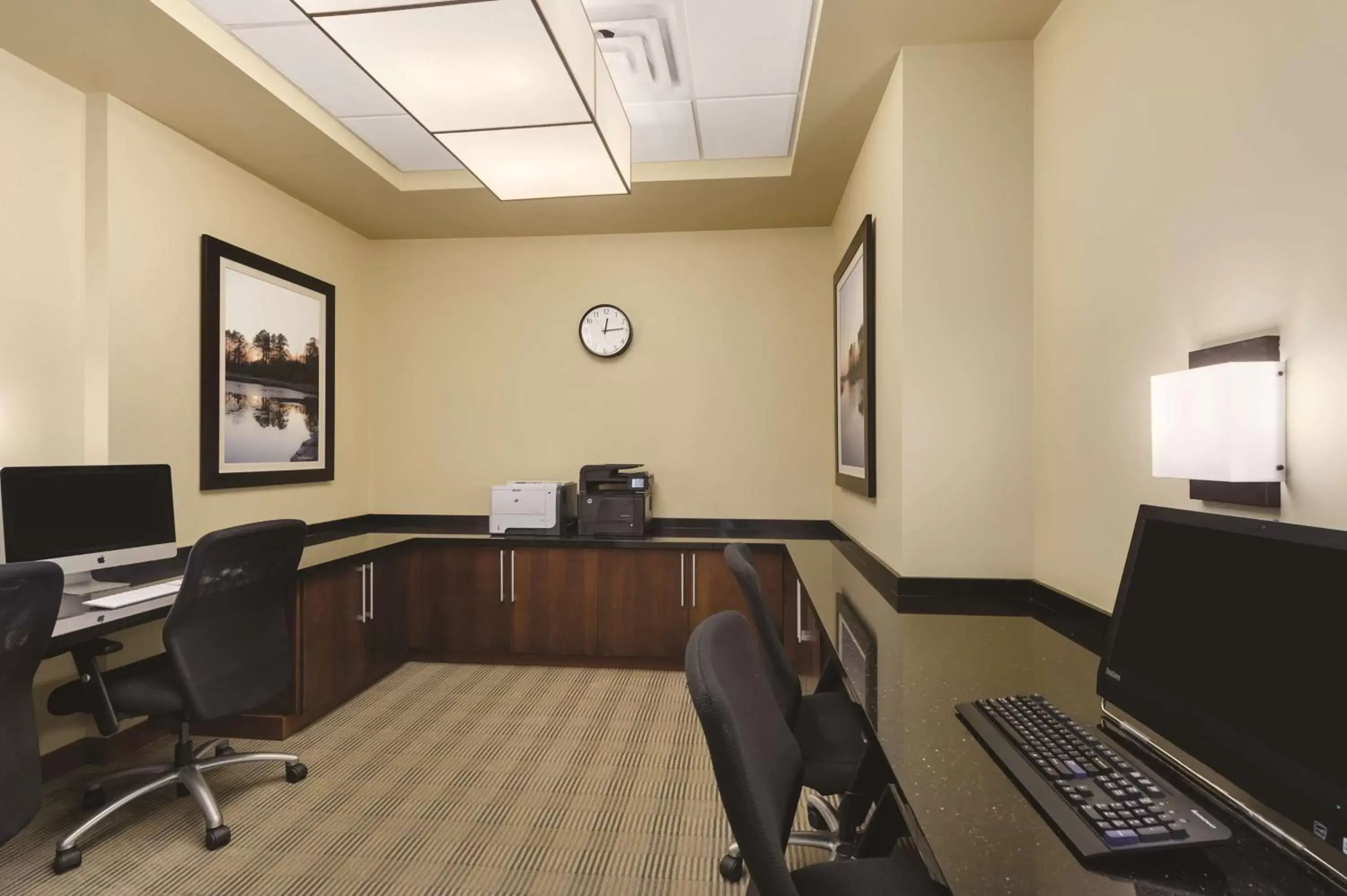 Business facilities, Business Area/Conference Room in Embassy Suites by Hilton Orlando Lake Buena Vista South