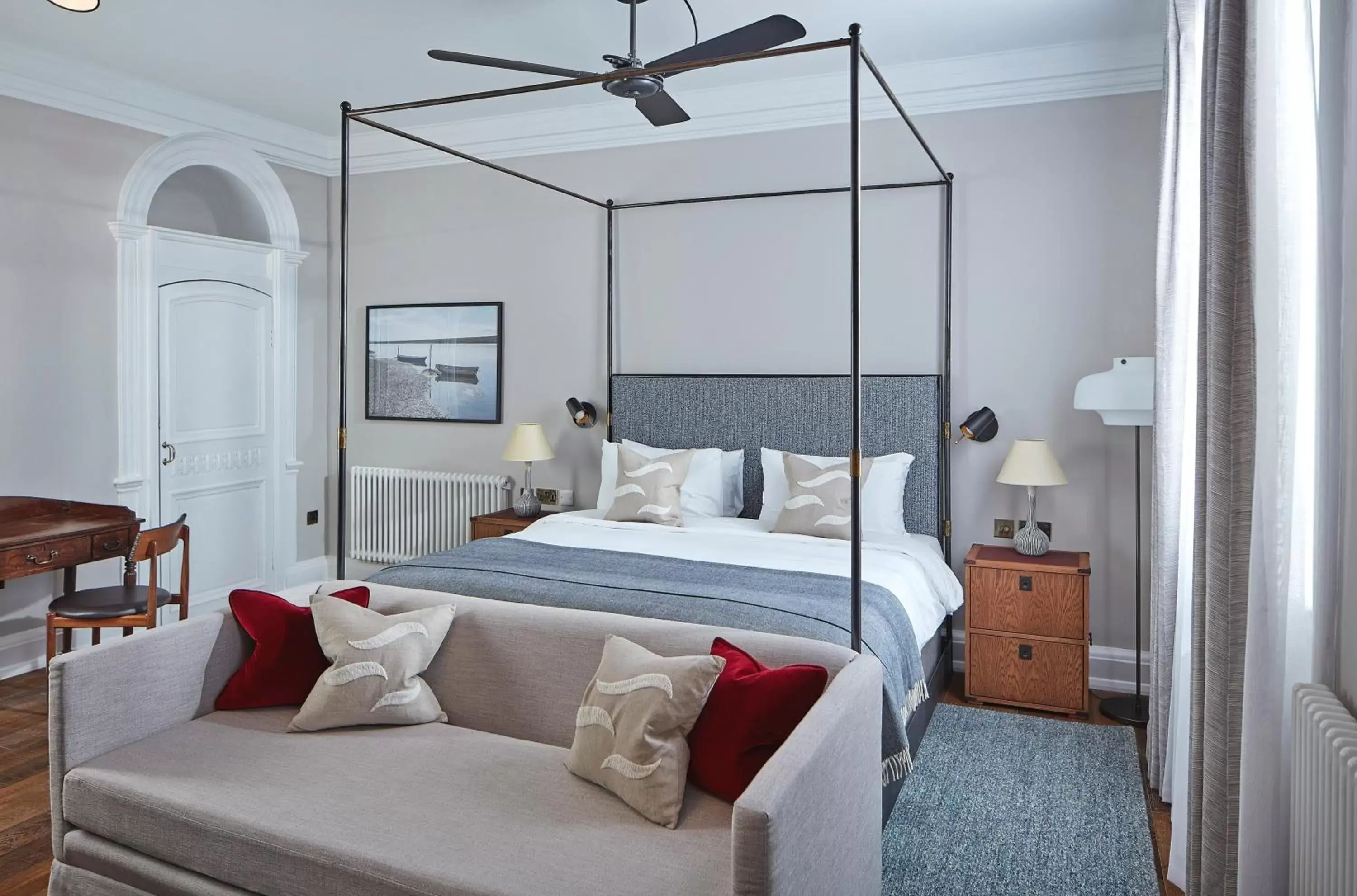 Bedroom, Bed in Moonfleet Manor - A Luxury Family Hotel