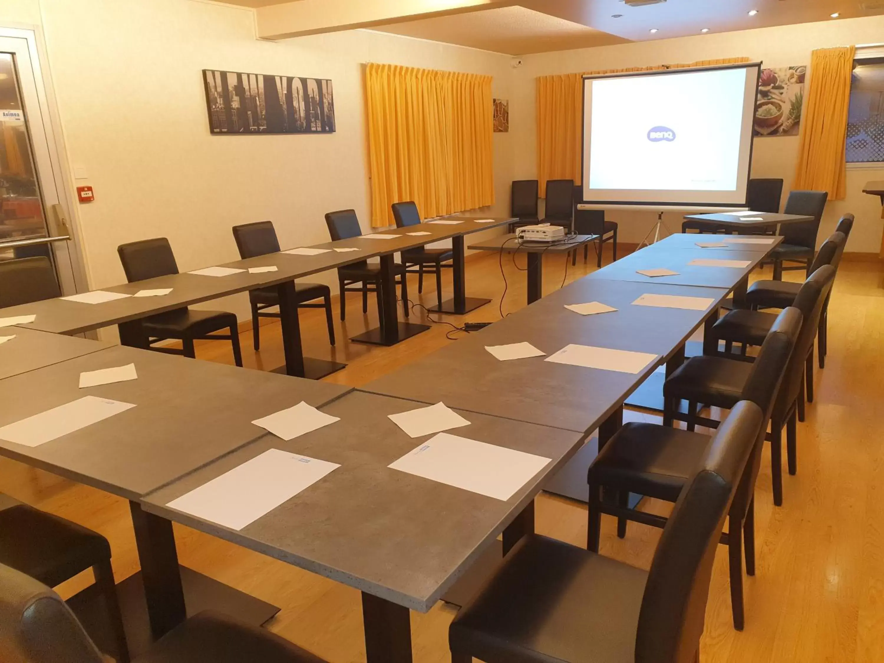 Banquet/Function facilities, Business Area/Conference Room in HOTEL Chateau-Thierry Centre
