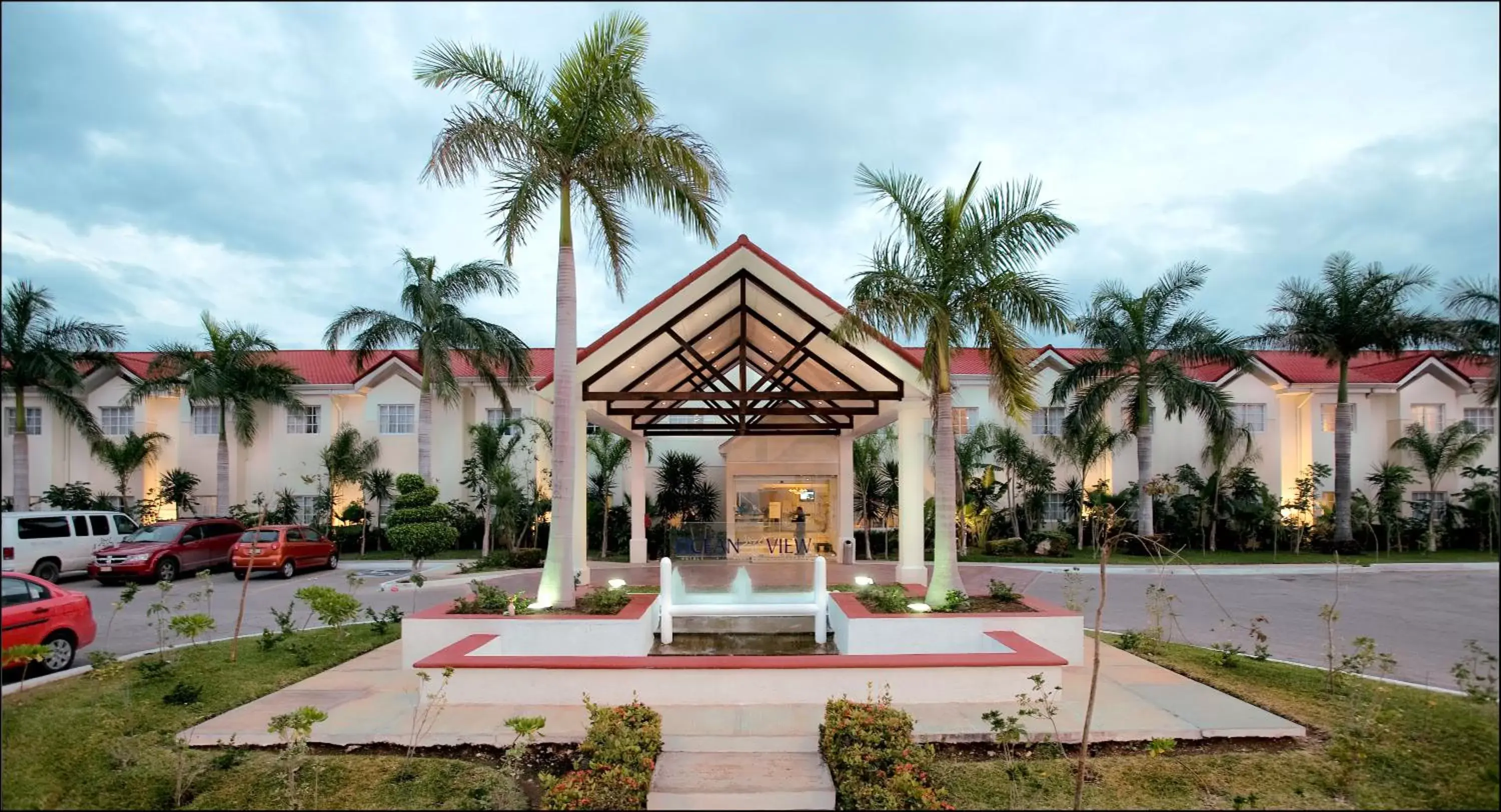 Facade/entrance, Garden in Hotel Ocean View