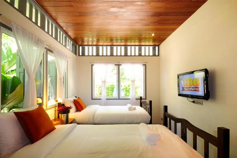 Bed in Baan Noppawong