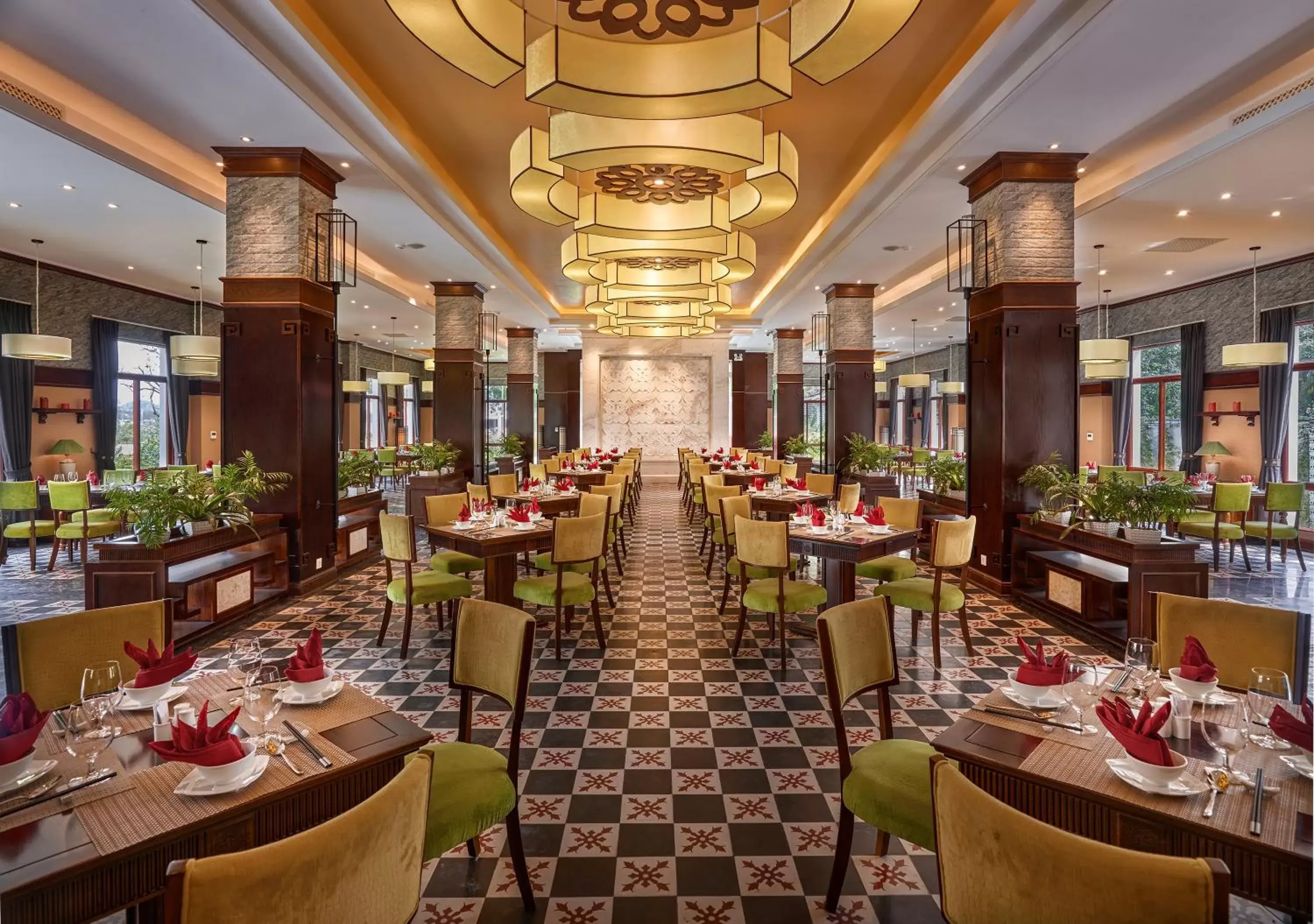 Restaurant/places to eat in Ninh Binh Hidden Charm Hotel & Resort Restaurant/places to eat in Ninh Binh Hidden Charm Hotel & Resort