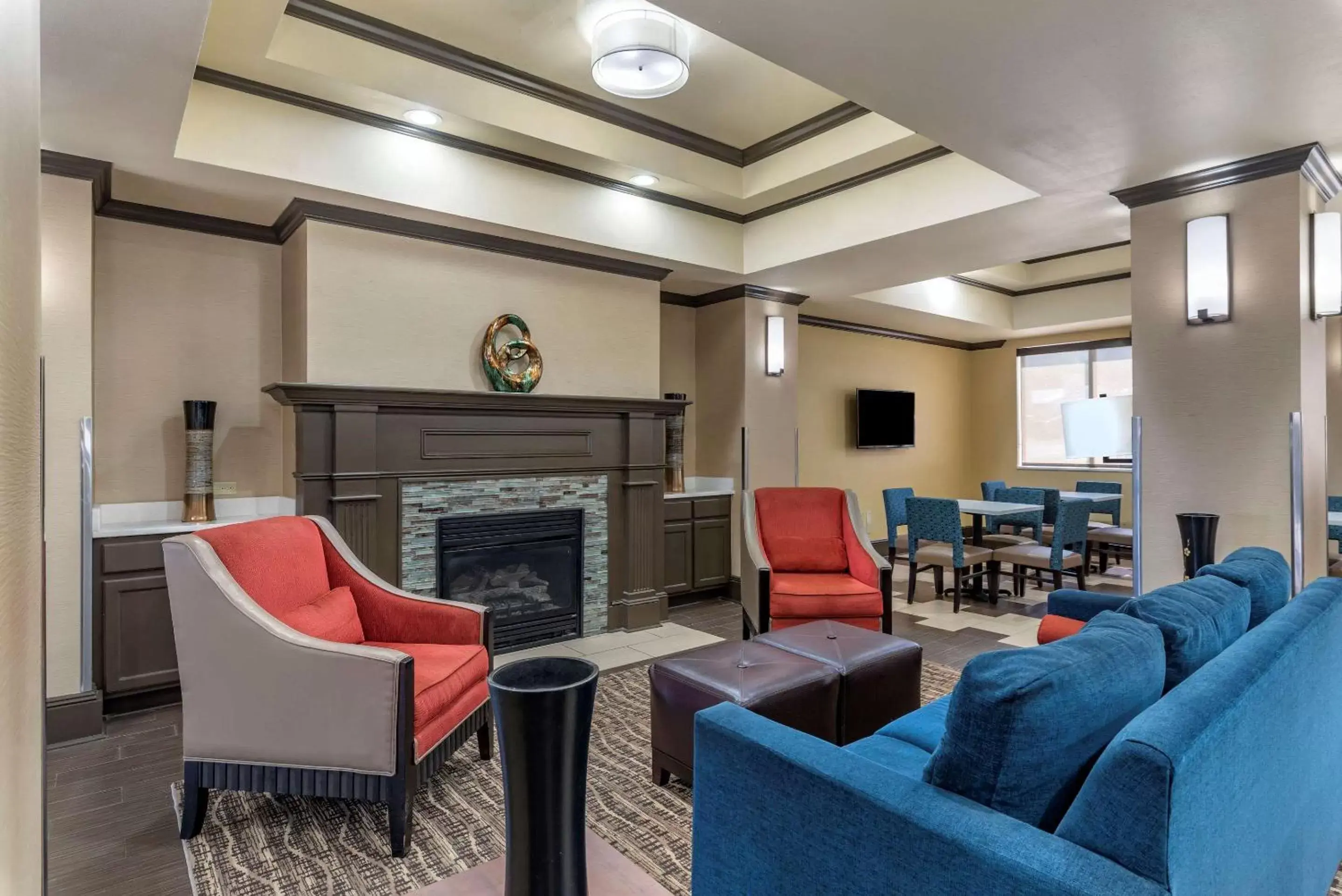 Lobby or reception, Seating Area in Comfort Inn & Suites El Dorado