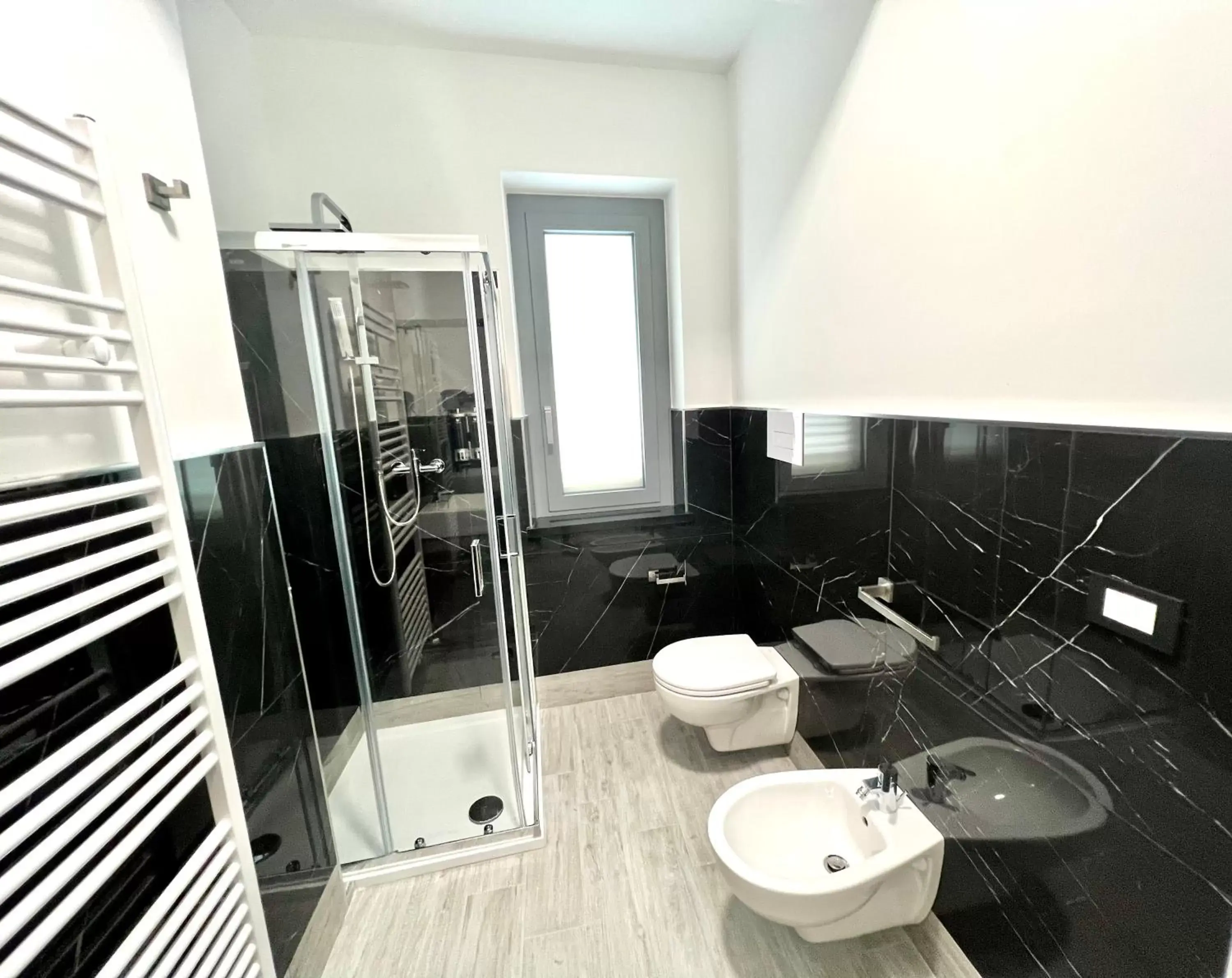 Bathroom in Siclari B&B-Rooms&Suite