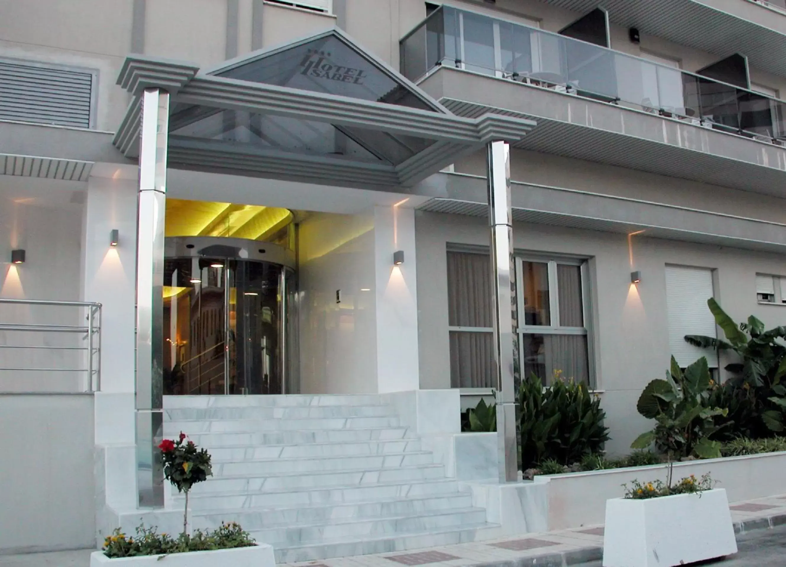 Facade/entrance in Hotel Isabel