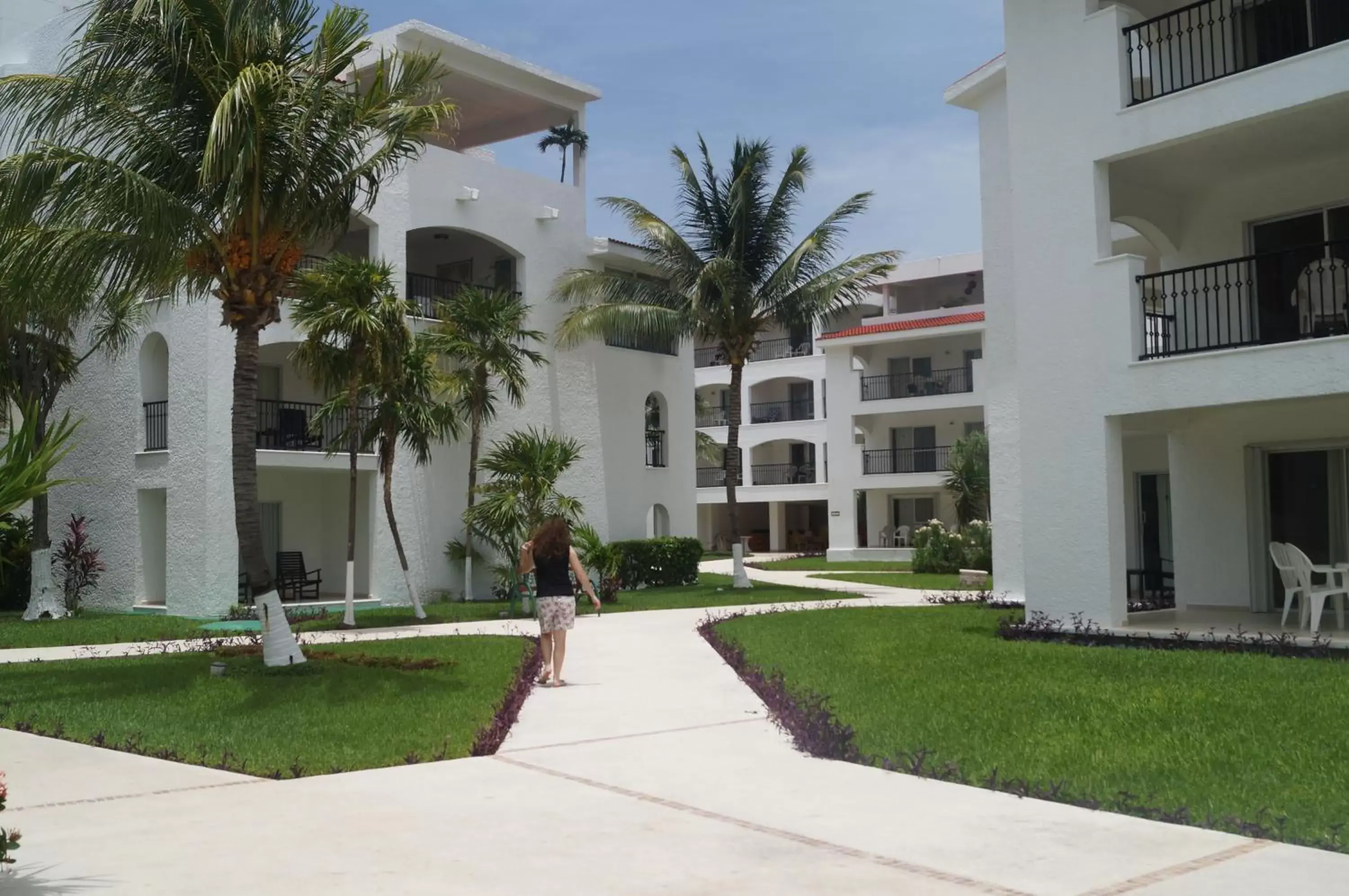 Facade/entrance, Property Building in Beachscape Kin Ha Villas & Suites