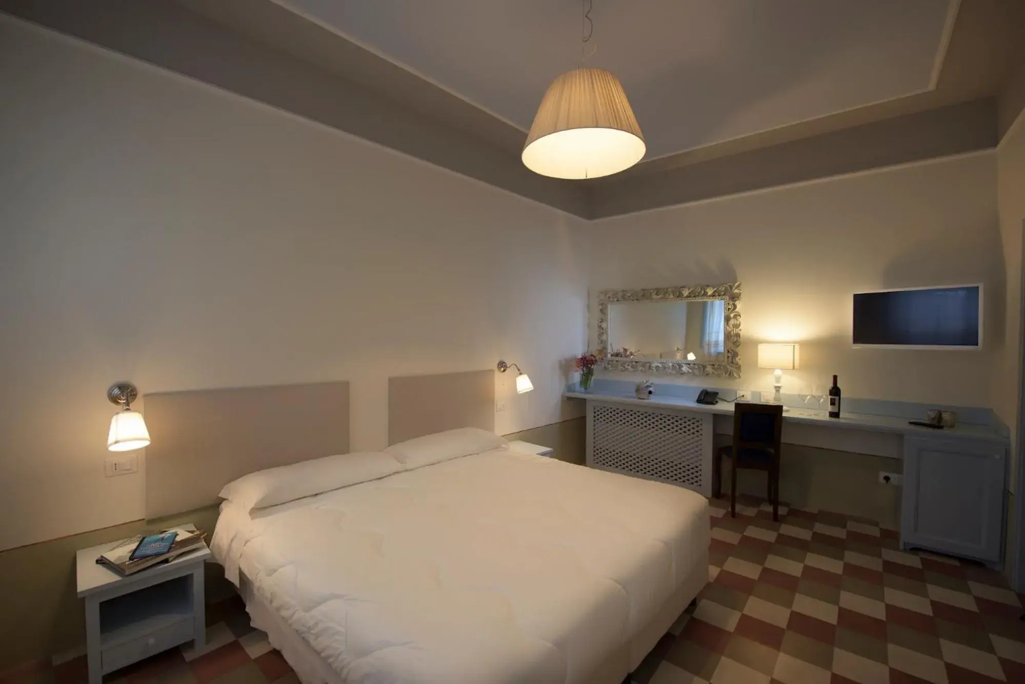 Photo of the whole room, Bed in Aquae Sinis Albergo Diffuso