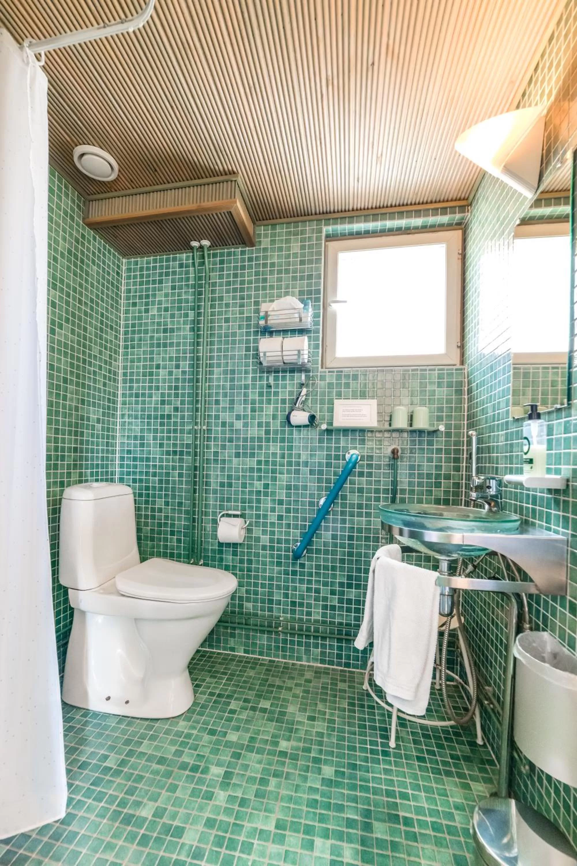 Bathroom in Lossiranta Lodge