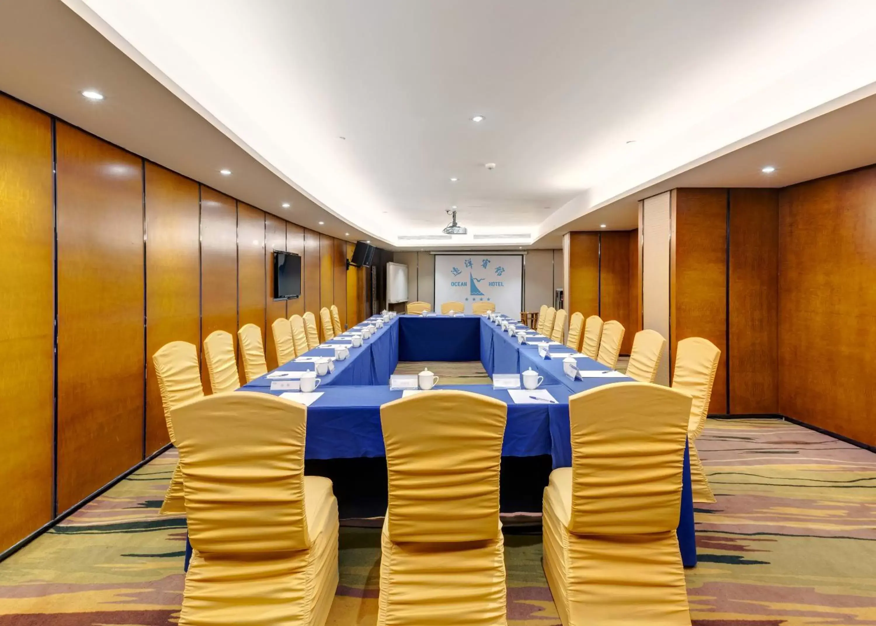 Business facilities in Ocean Hotel