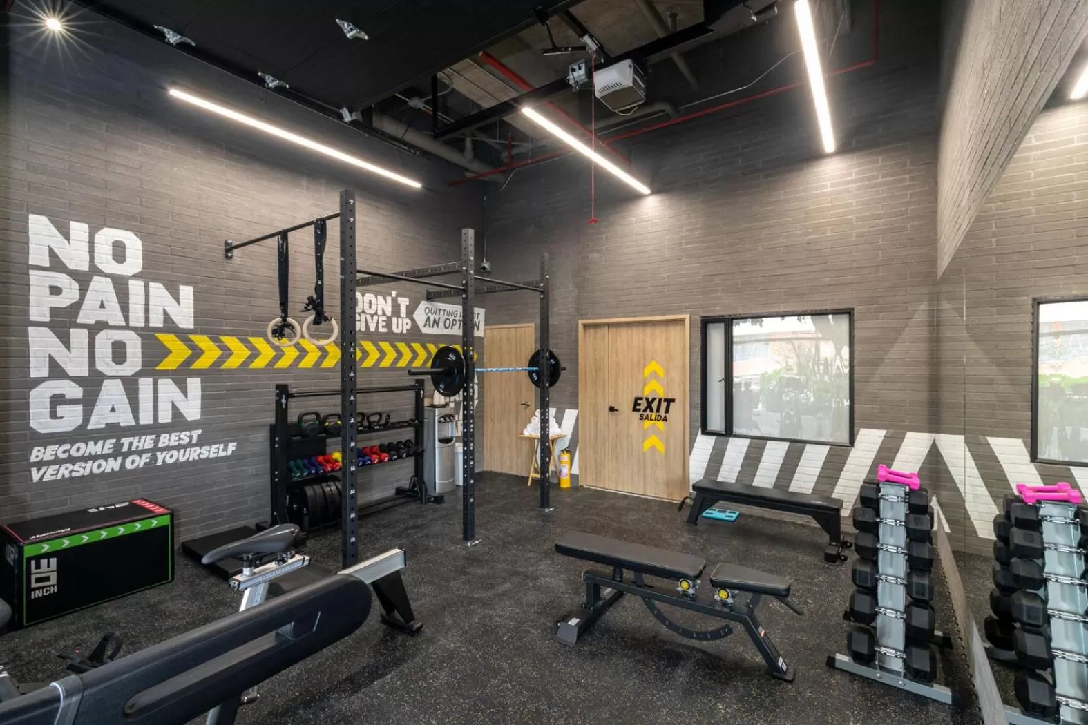 Fitness centre/facilities in Landmark Hotel