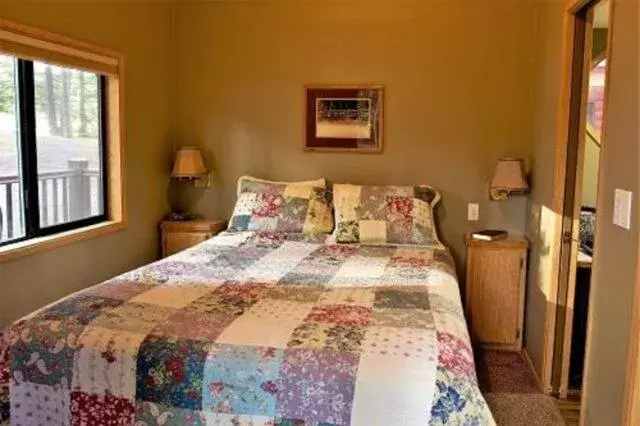 Bed in Cold Springs Resort