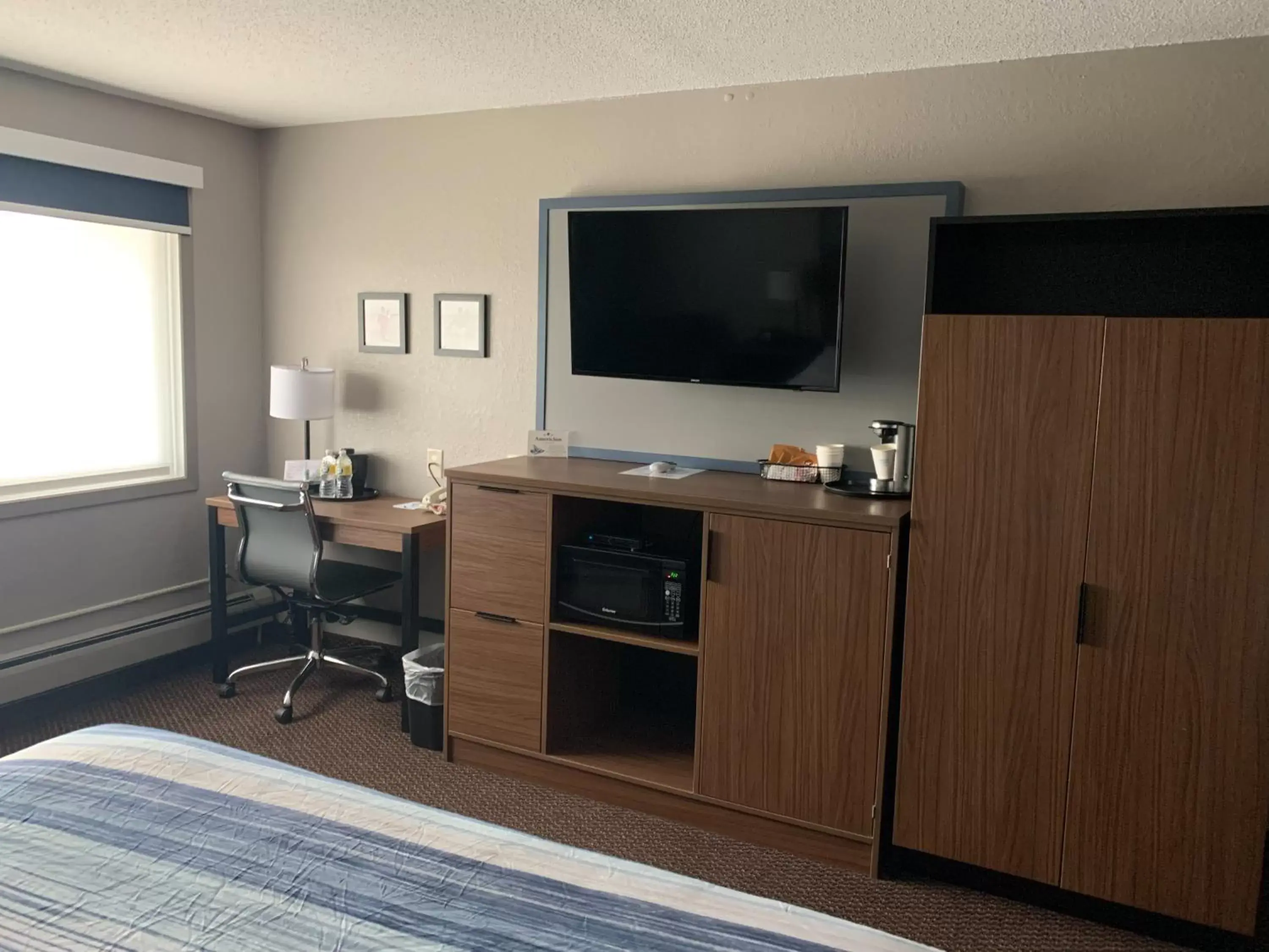 TV/Entertainment Center in AmericInn by Wyndham New Richmond