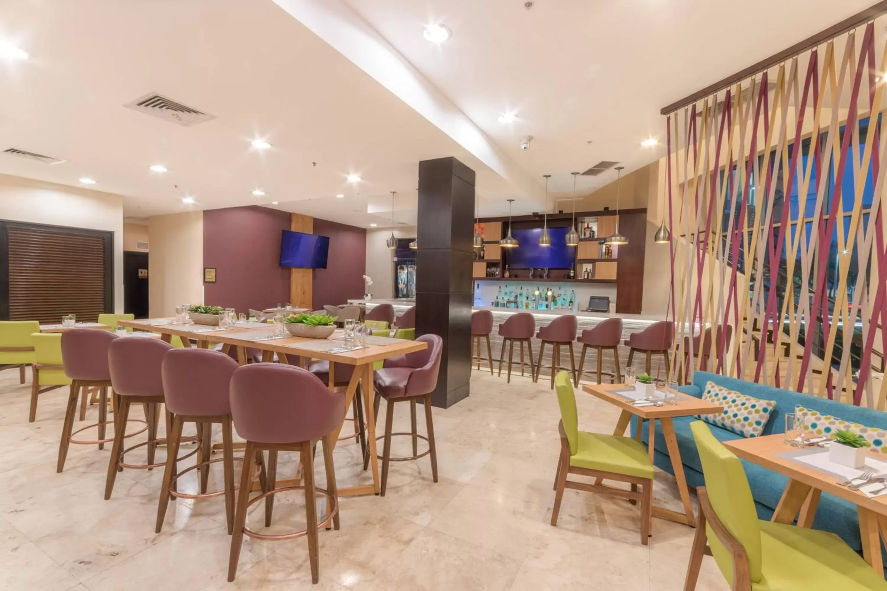 Restaurant/Places to Eat in Residence Inn by Marriott San Jose Escazu