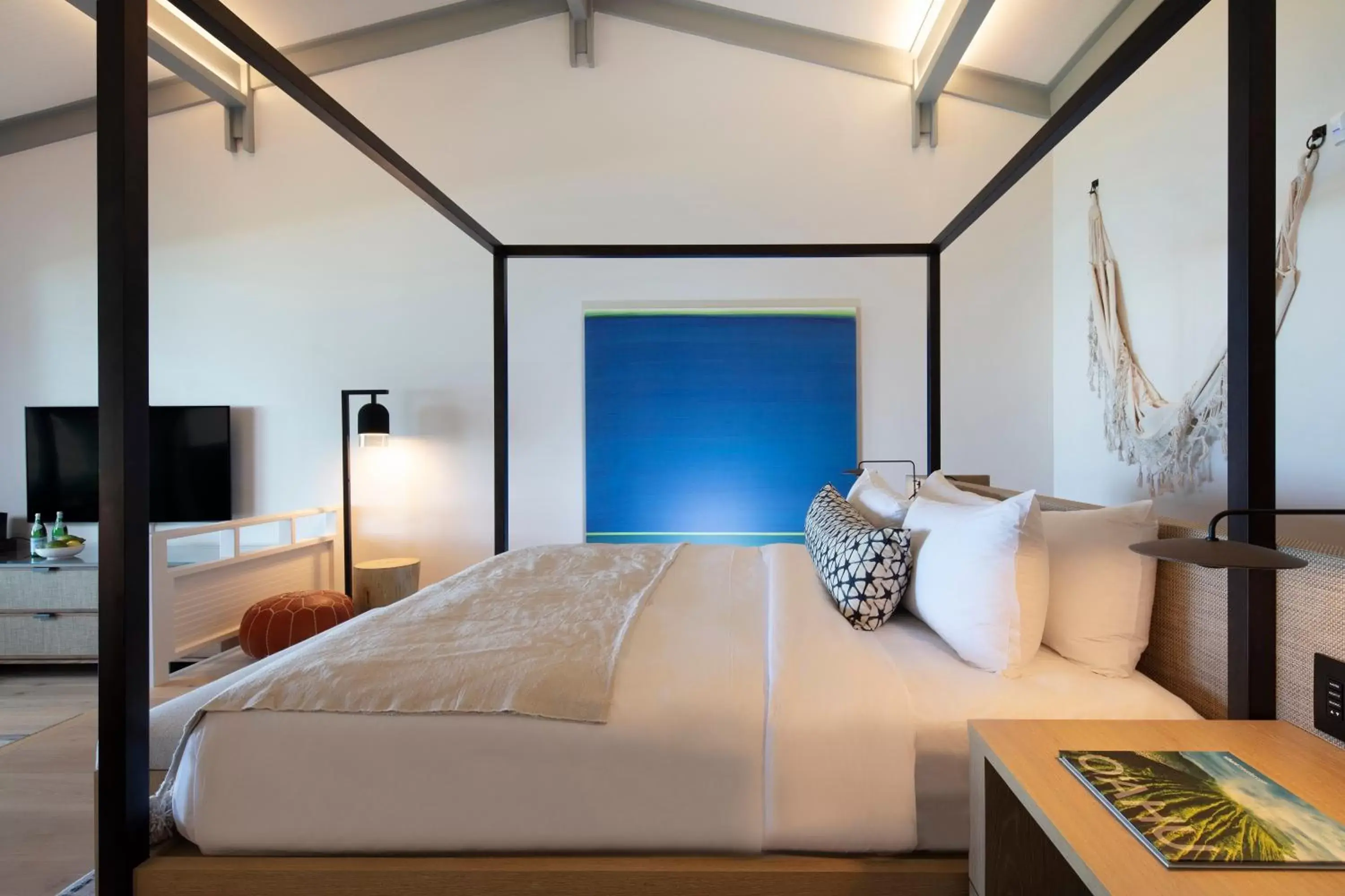 Bed in Turtle Bay Resort