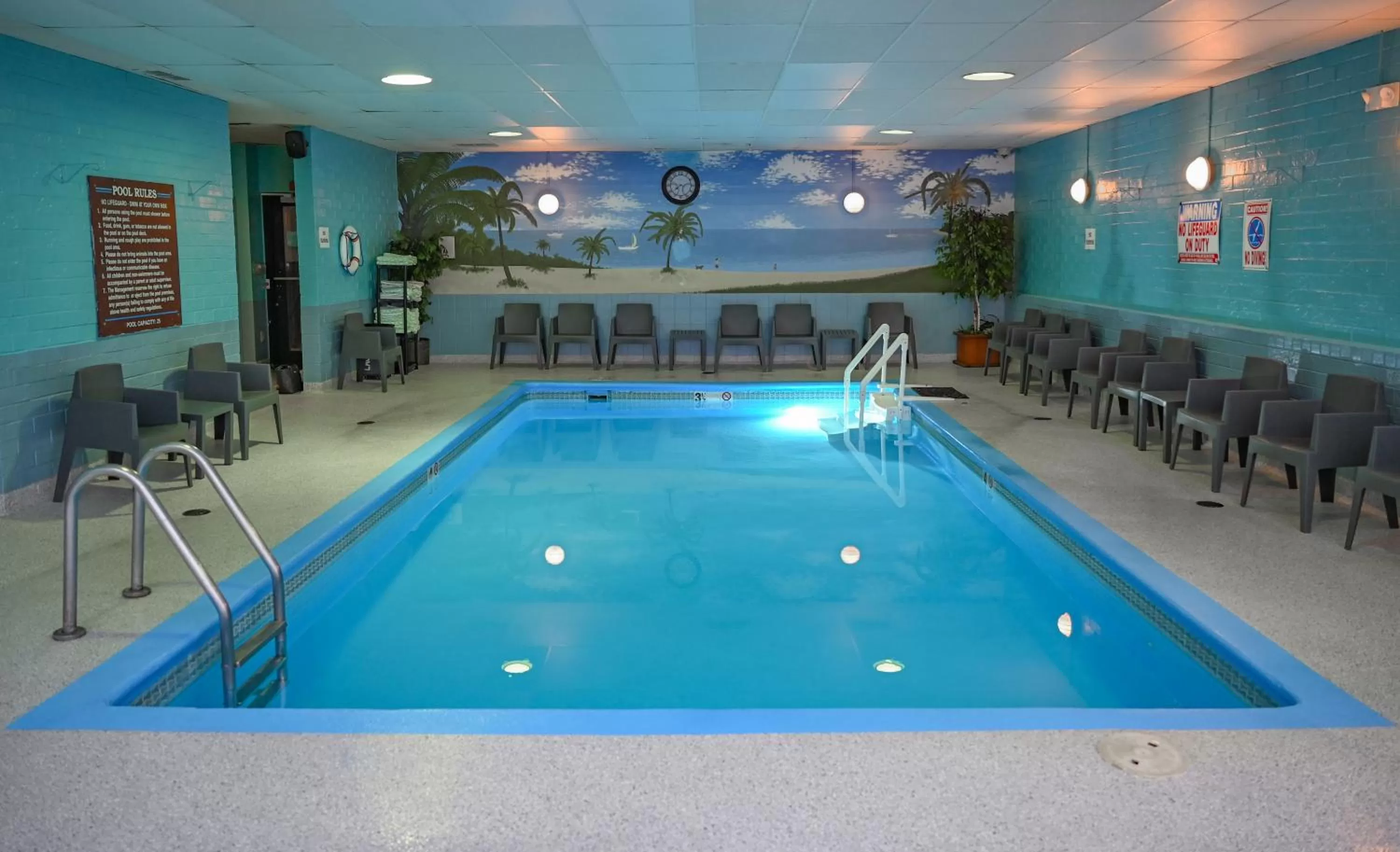 Swimming pool in Harbor Shores on Lake Geneva