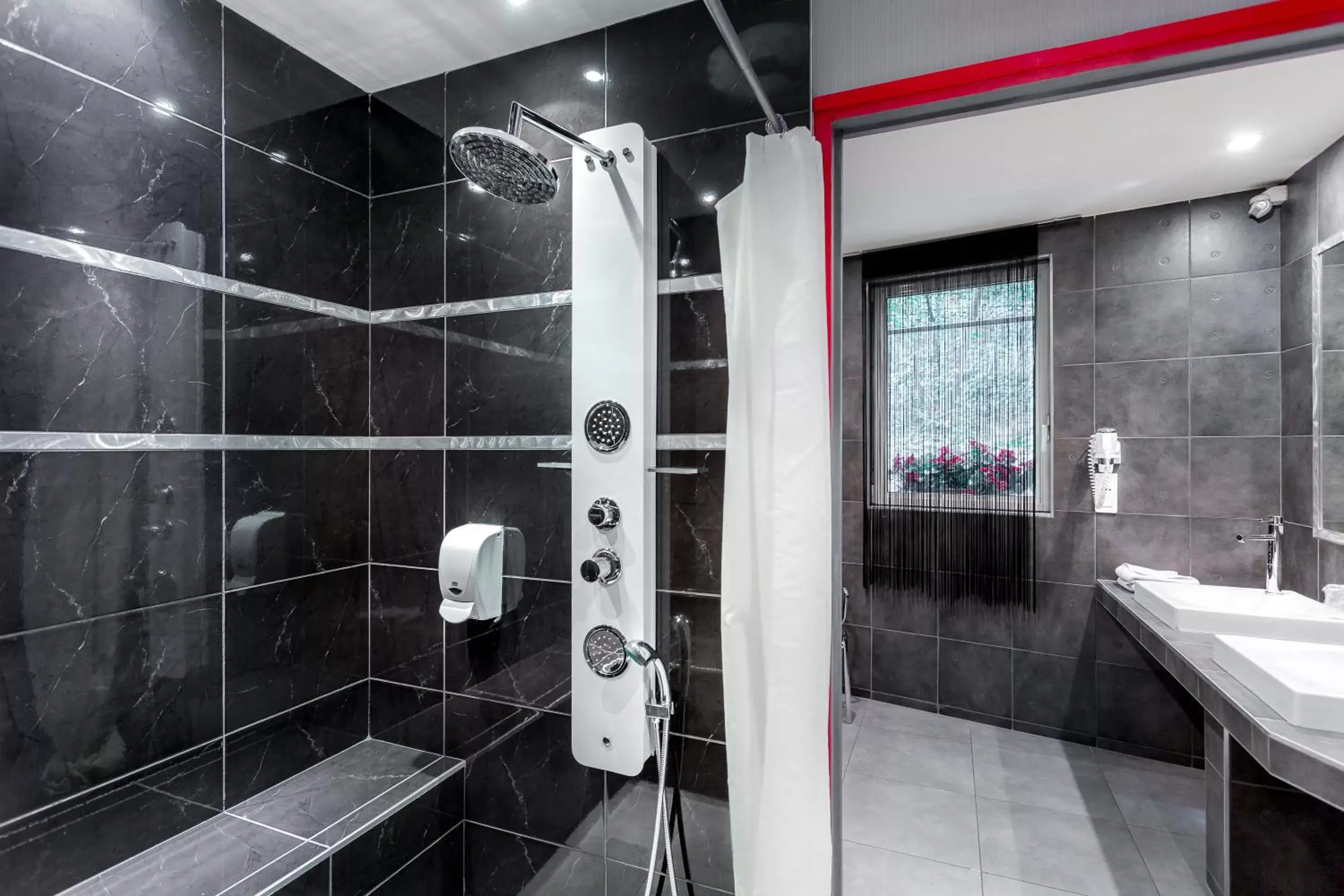 Shower, Bathroom in Porte de Versailles Hotel