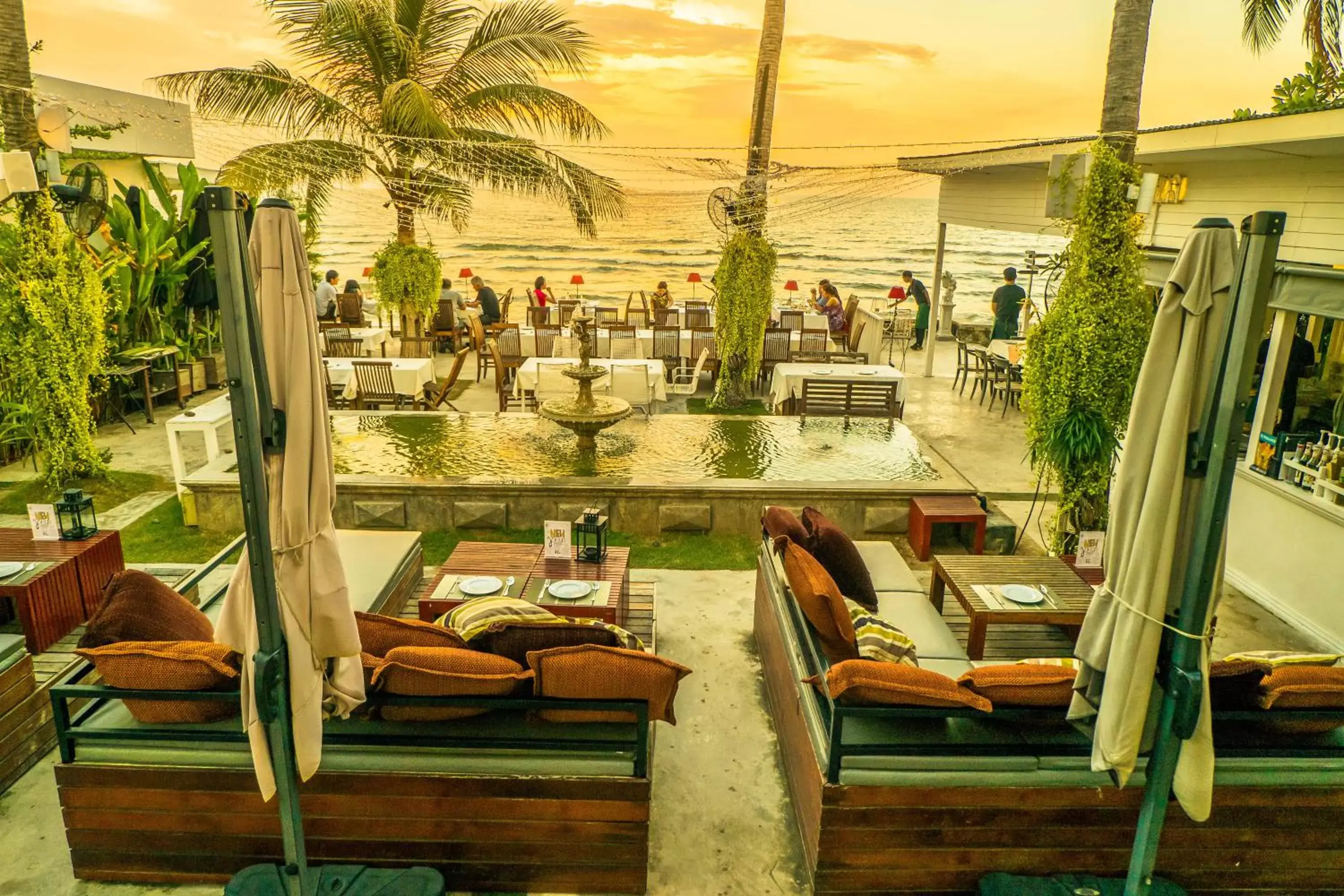 Restaurant/places to eat in Green Gallery Beach Boutique Hotel