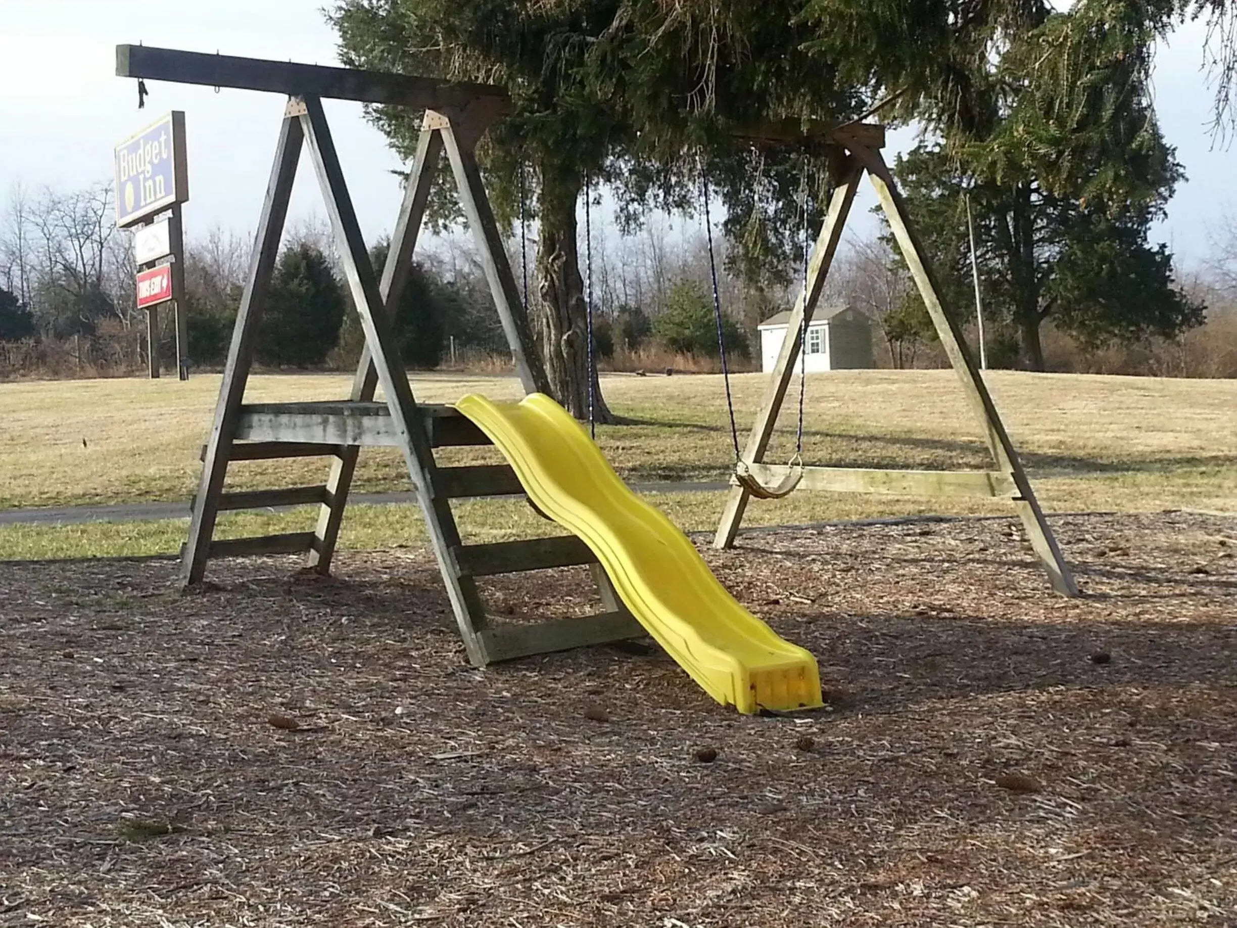 Area and facilities, Children's Play Area in Budget Inn Natural Bridge