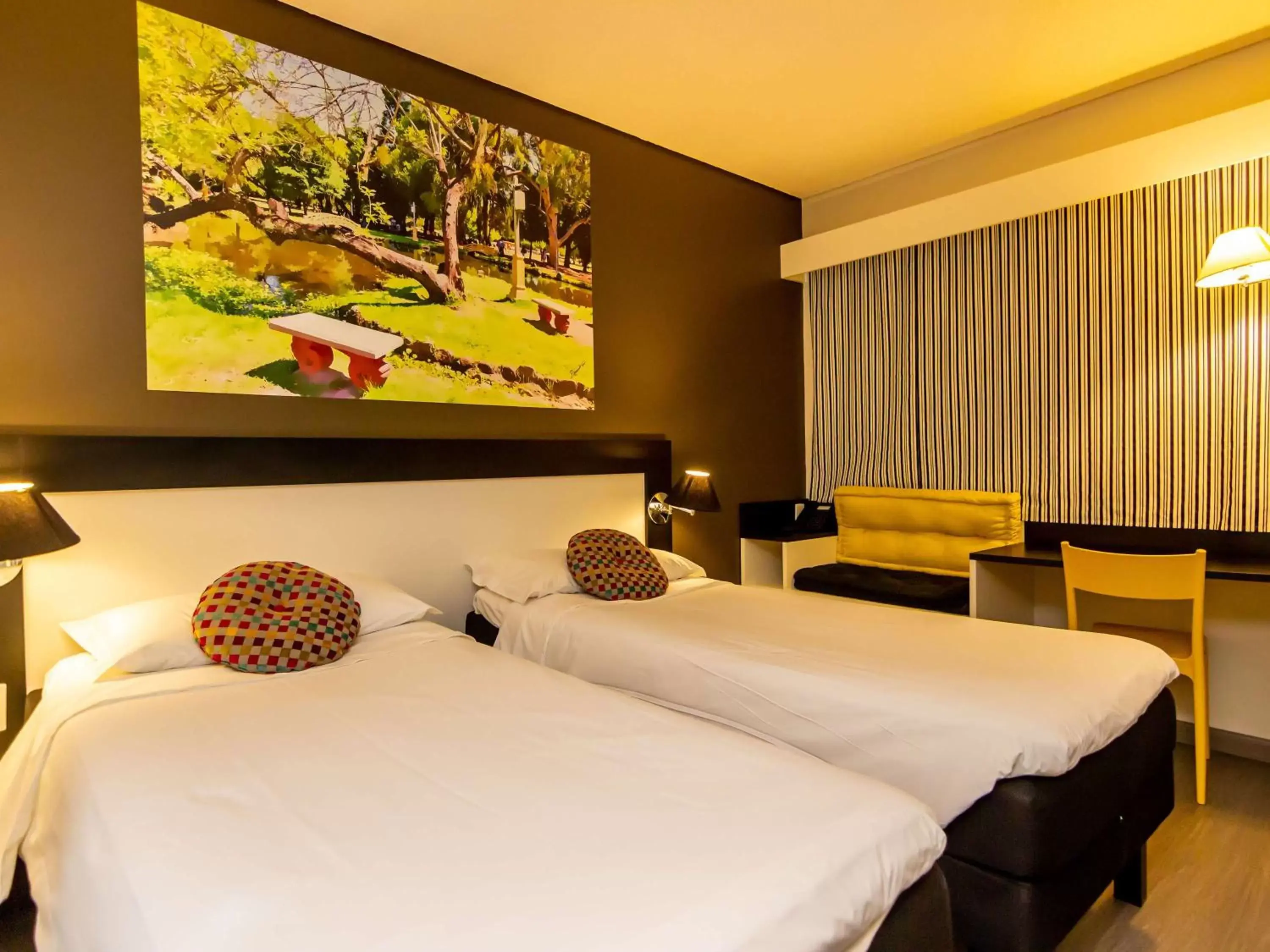 Standard Apartment with Twin Beds in Ibis Styles Porto Alegre Centro Standard Apartment with Twin Beds in Ibis Styles Porto Alegre Centro