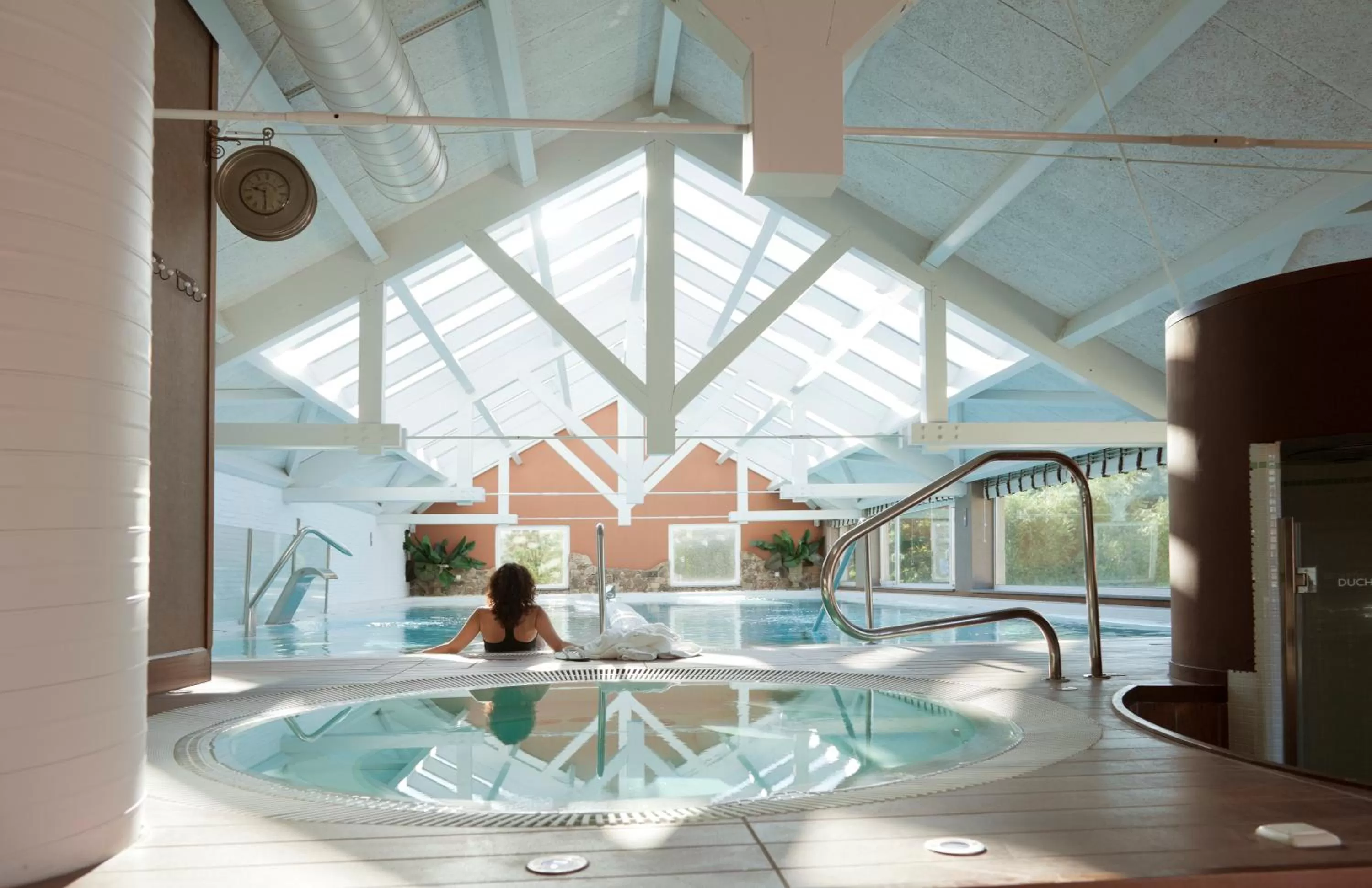 Hot Tub in A Quinta Da Auga Hotel Spa Relais & Chateaux