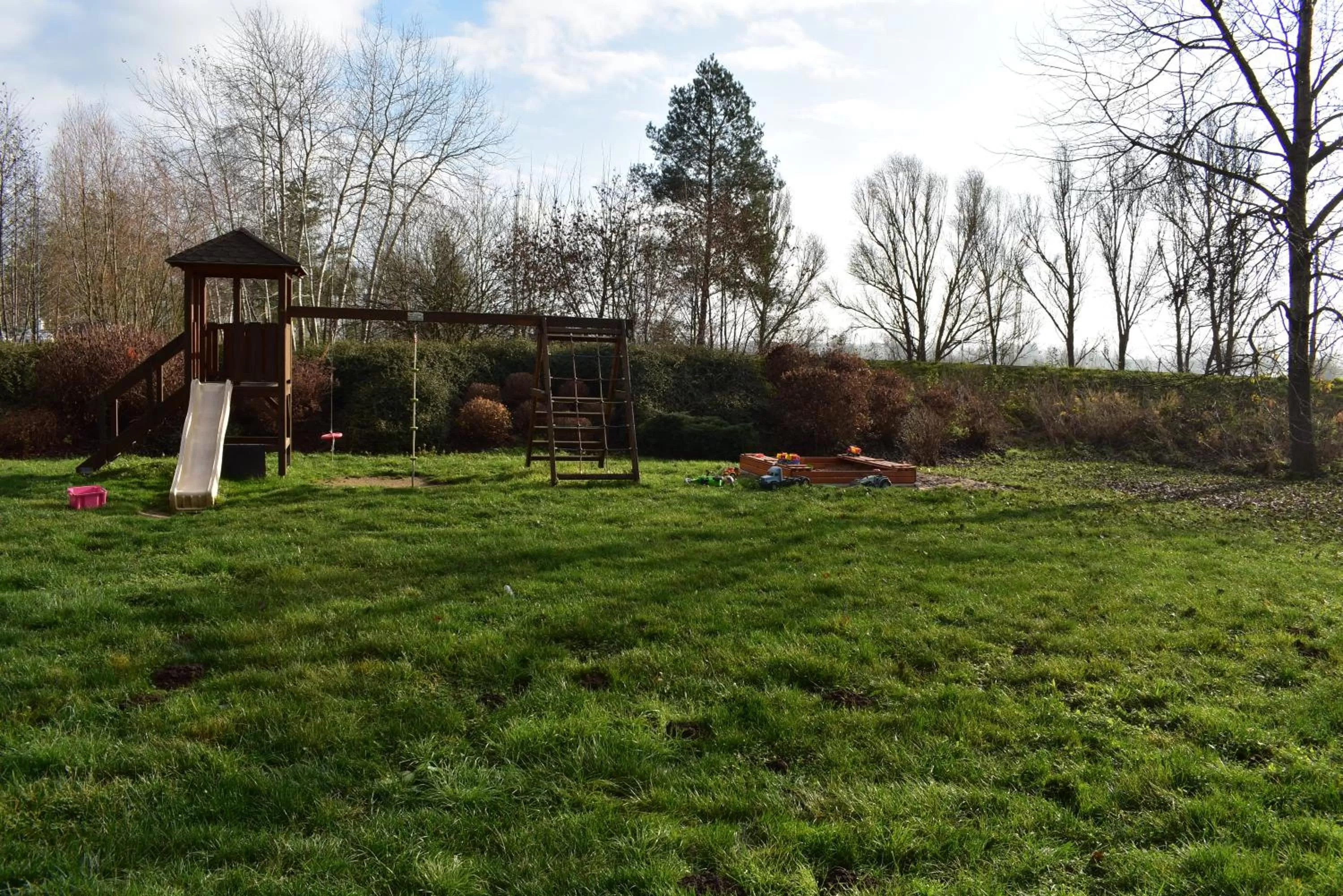 Children play ground in Motel Roubenka
