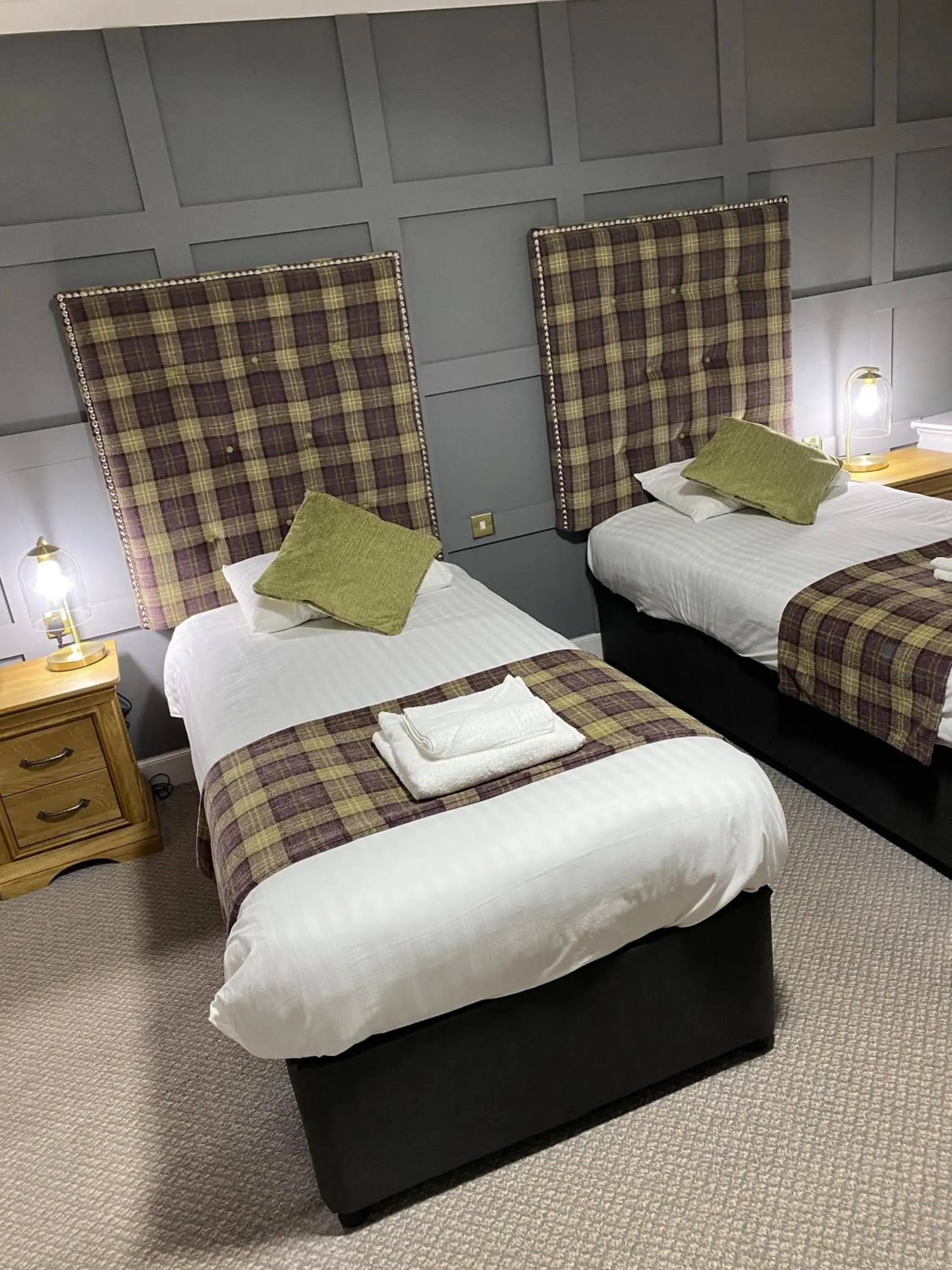 Bed in Royal Dunkeld Hotel
