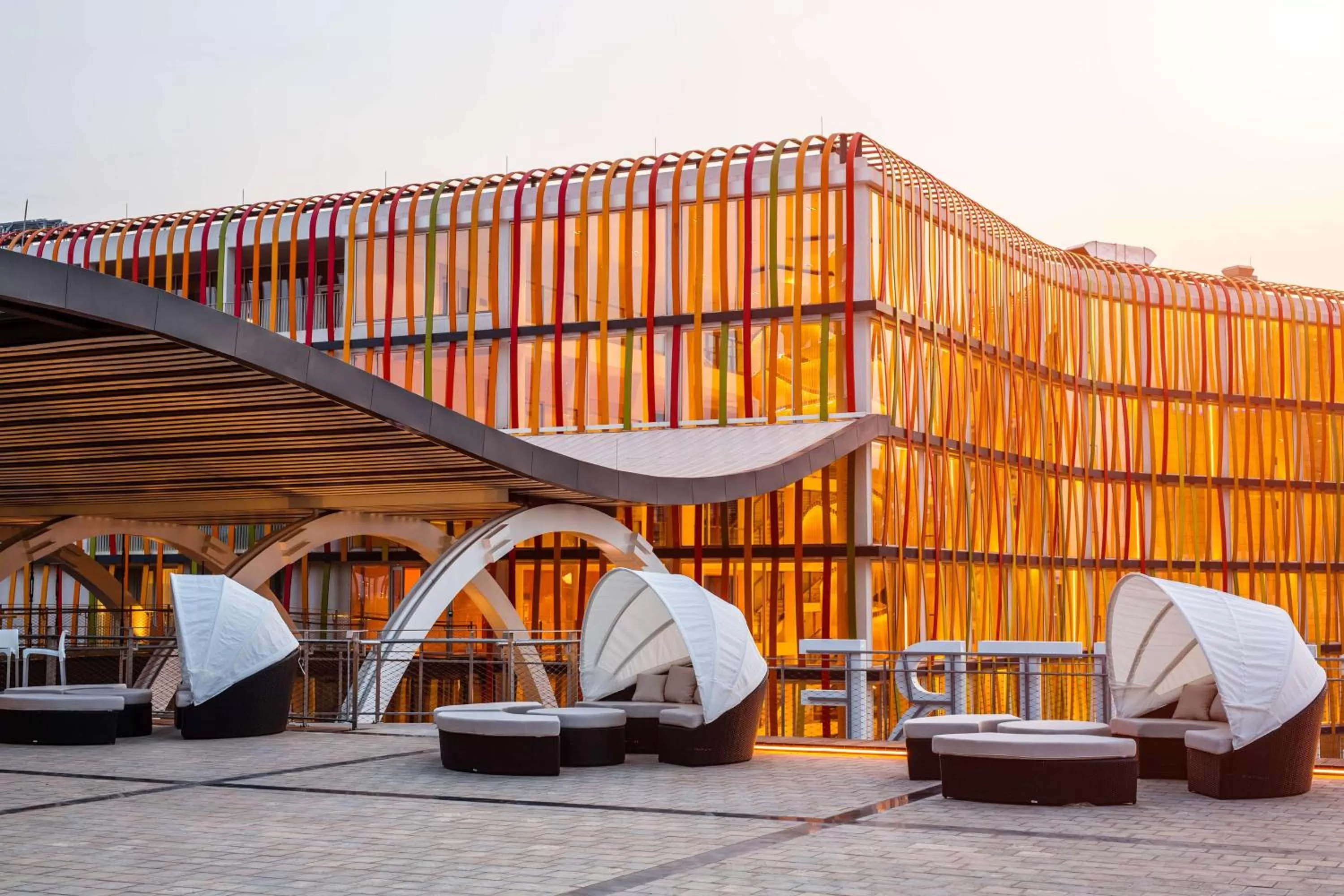 Lounge or bar in Radisson Blu Hotel & Convention Centre Kigali