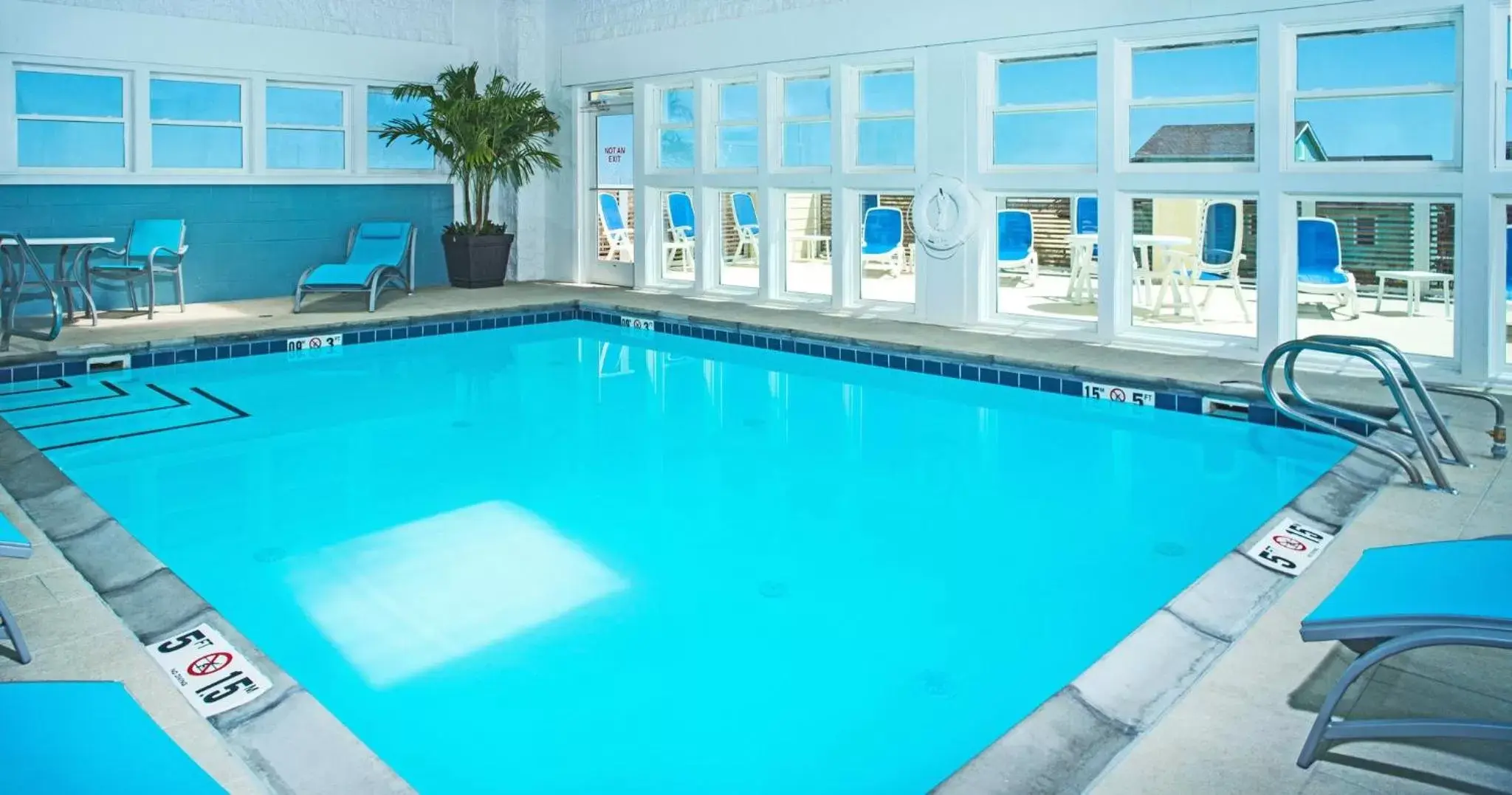 Swimming Pool in Holiday Inn Express Nags Head Oceanfront, an IHG Hotel