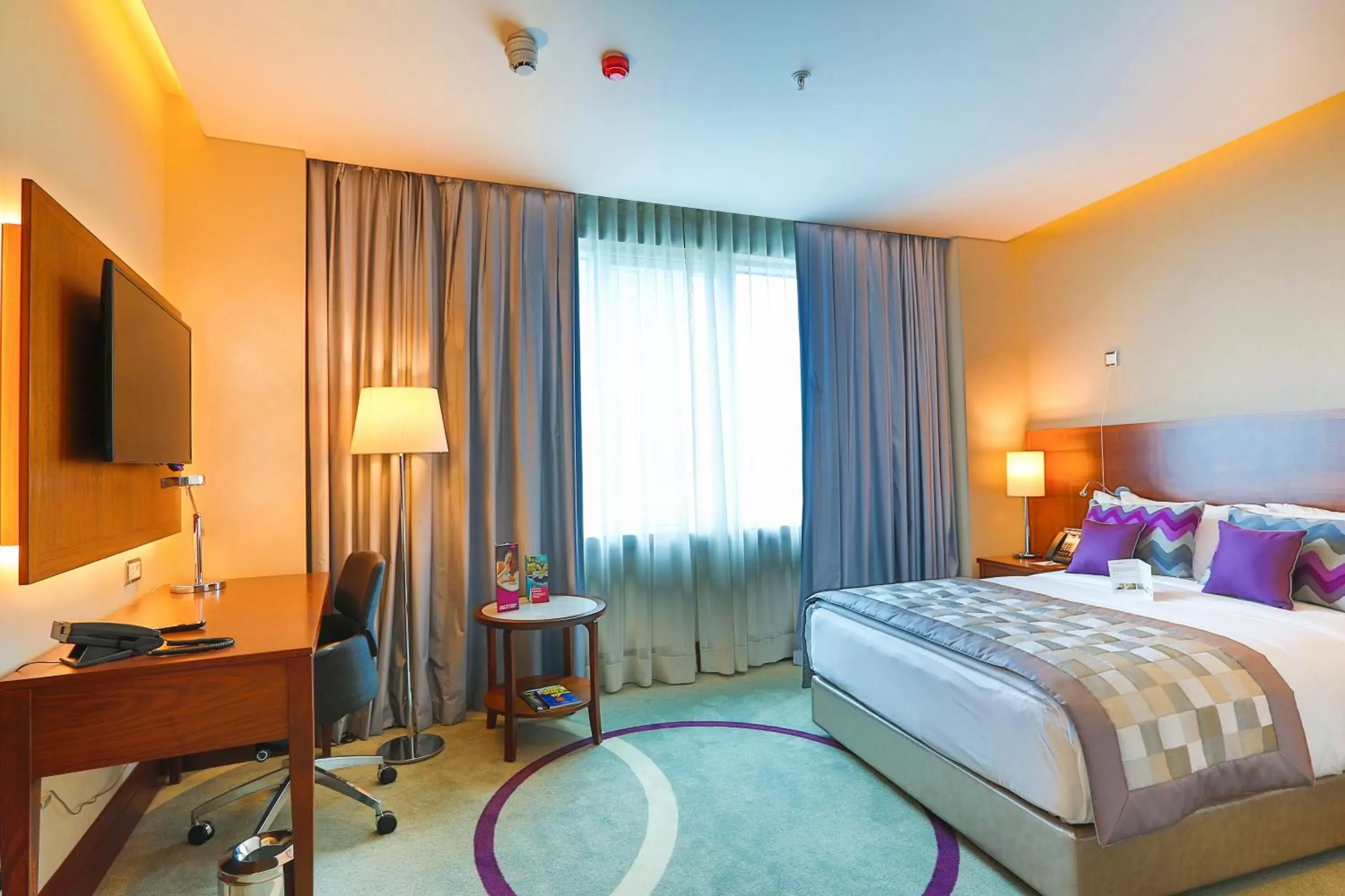 Photo of the whole room, Bed in Crowne Plaza Istanbul Oryapark, an IHG Hotel