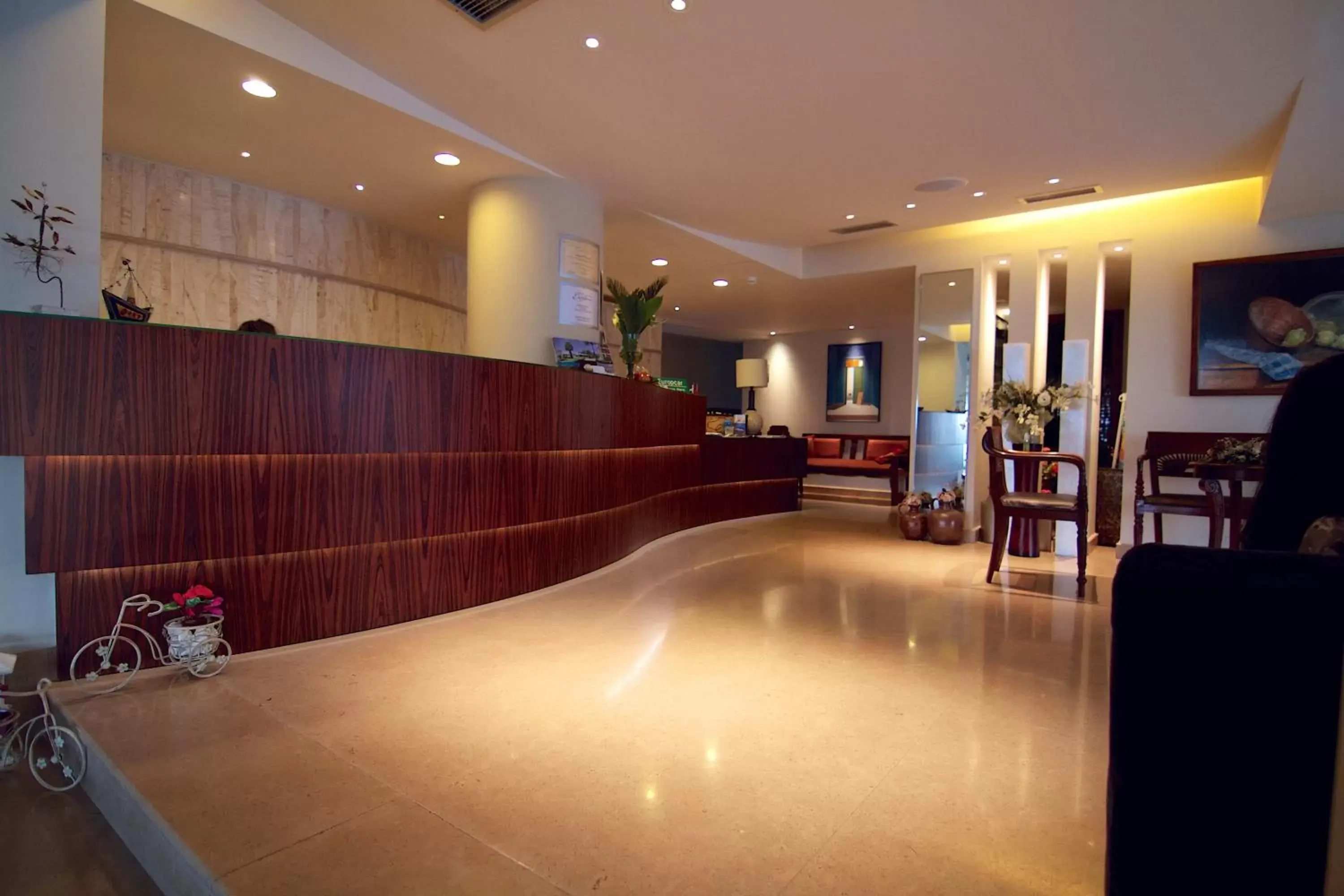 Facade/entrance, Lobby/Reception in Elysion Hotel