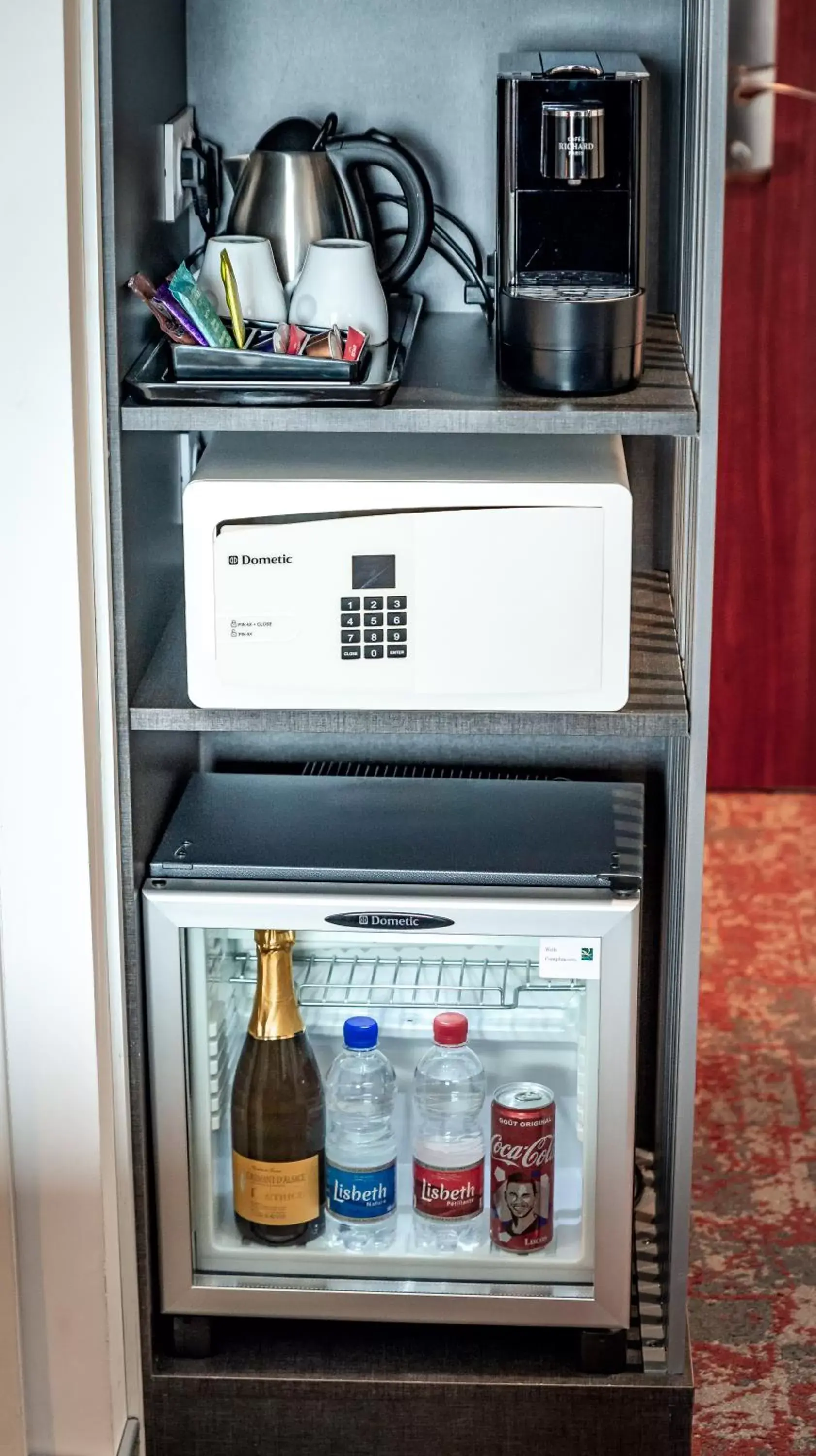 Coffee/tea facilities in Mercure Belfort Centre