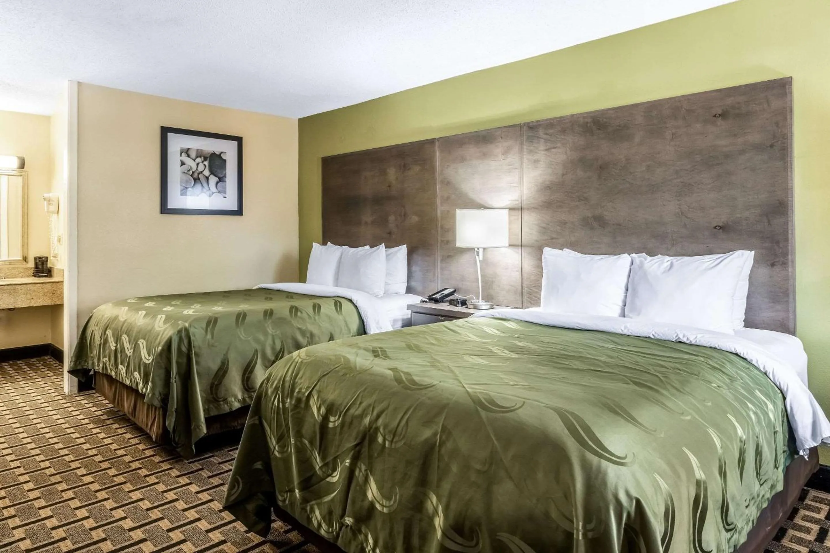 Photo of the whole room, Bed in Quality Inn Franklin - Cool Springs Area