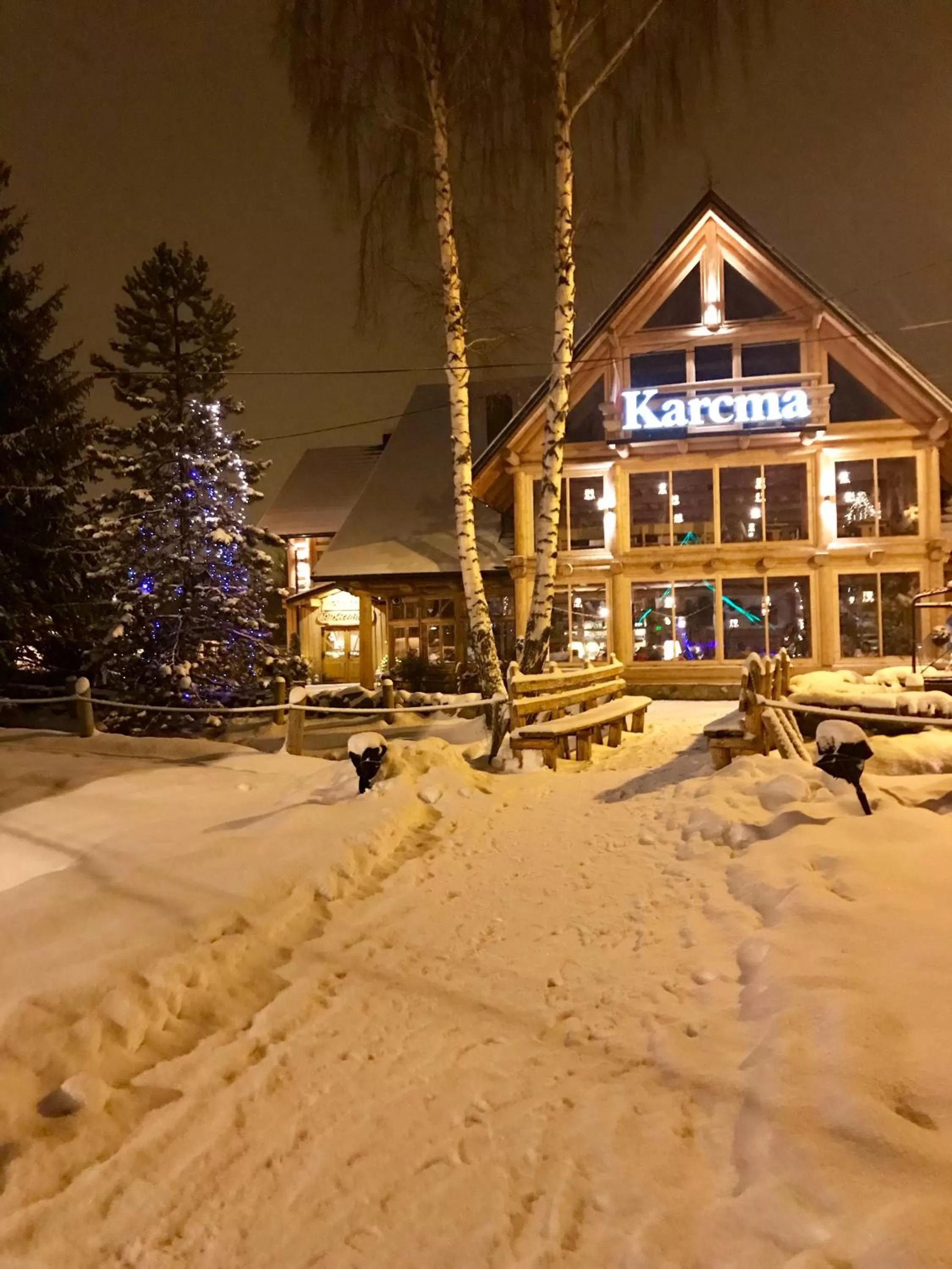 Property building, Winter in Zajazd Białczański Dom Wypoczynkowy Restauracja