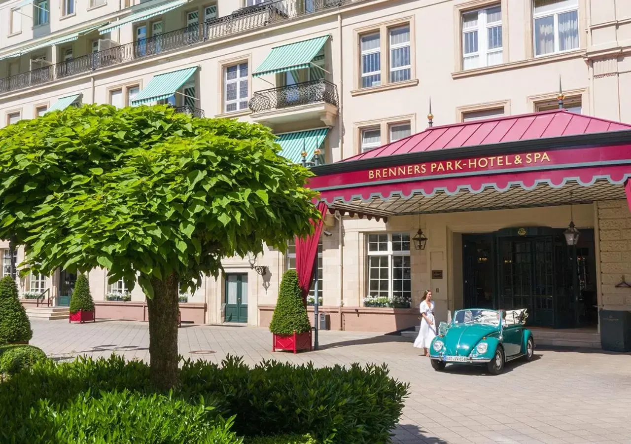 Facade/entrance, Property Building in Brenners Park-Hotel & Spa - an Oetker Collection Hotel