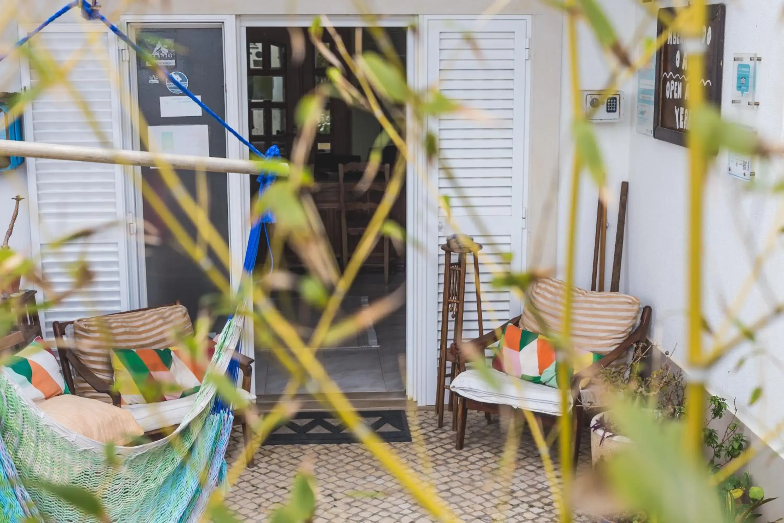 Lobby or reception in Ericeira Chill Hill Hostel & Private Rooms