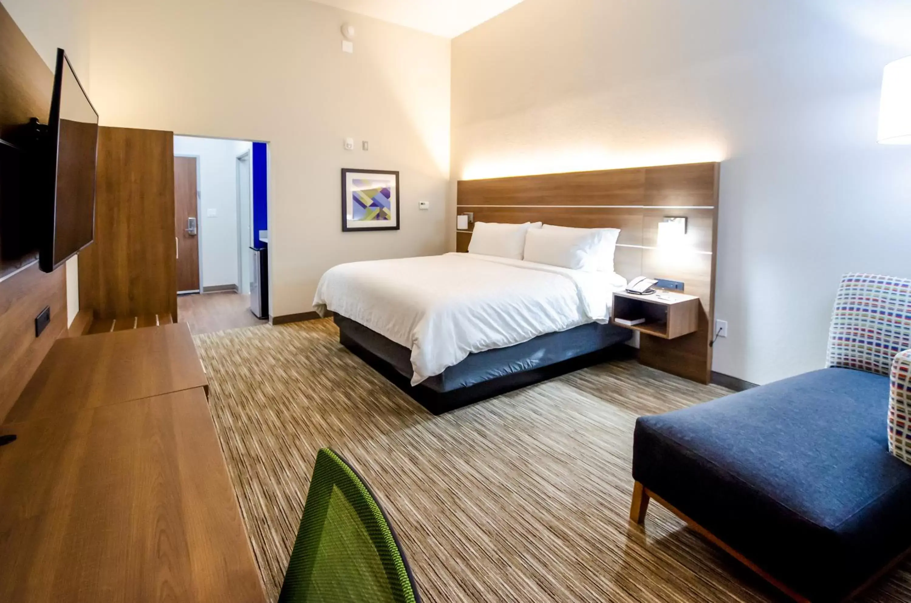 Photo of the whole room, Bed in Holiday Inn Express & Suites Taylor, an IHG Hotel