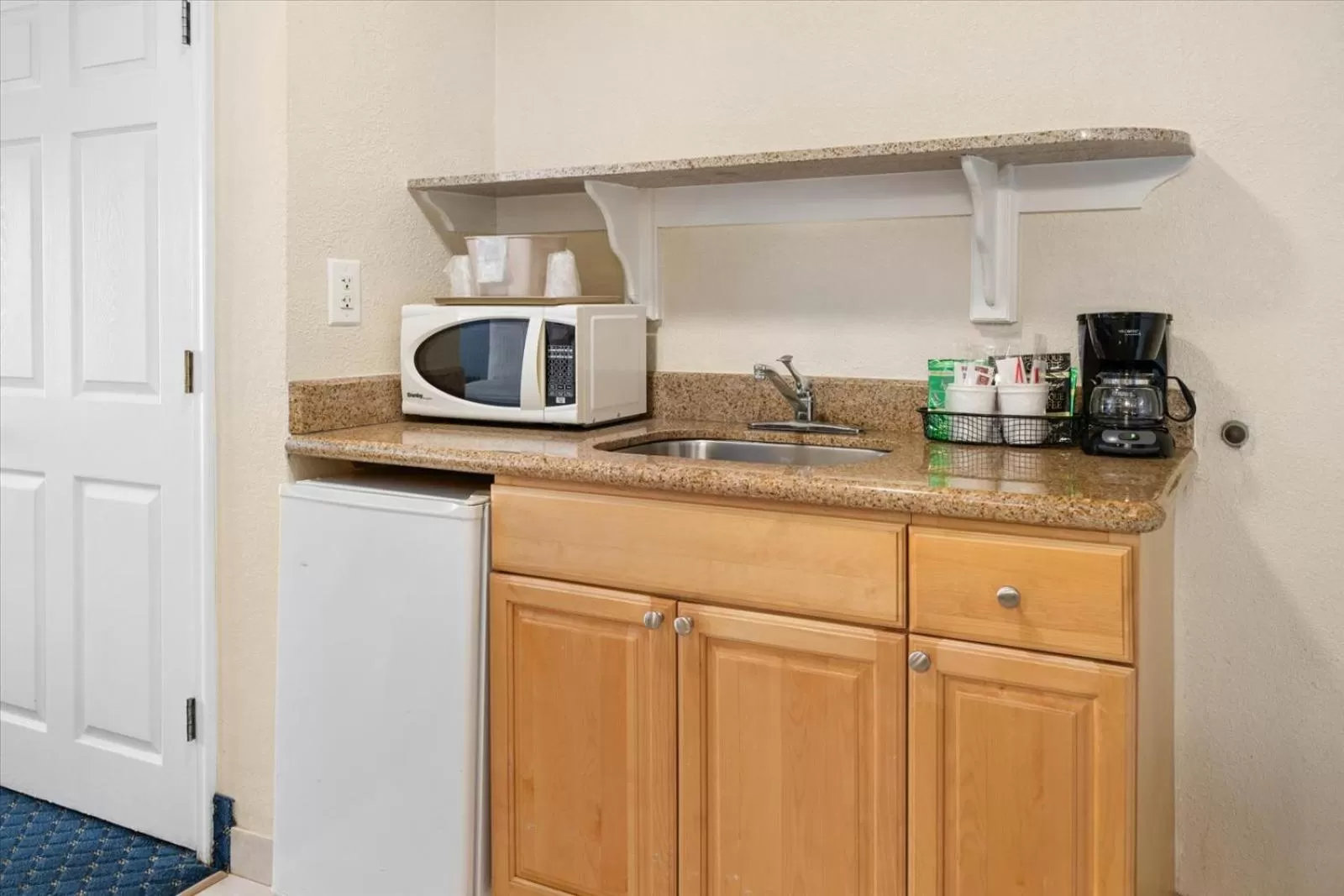 Kitchen or kitchenette in Carousel Resort Hotel and Condominiums