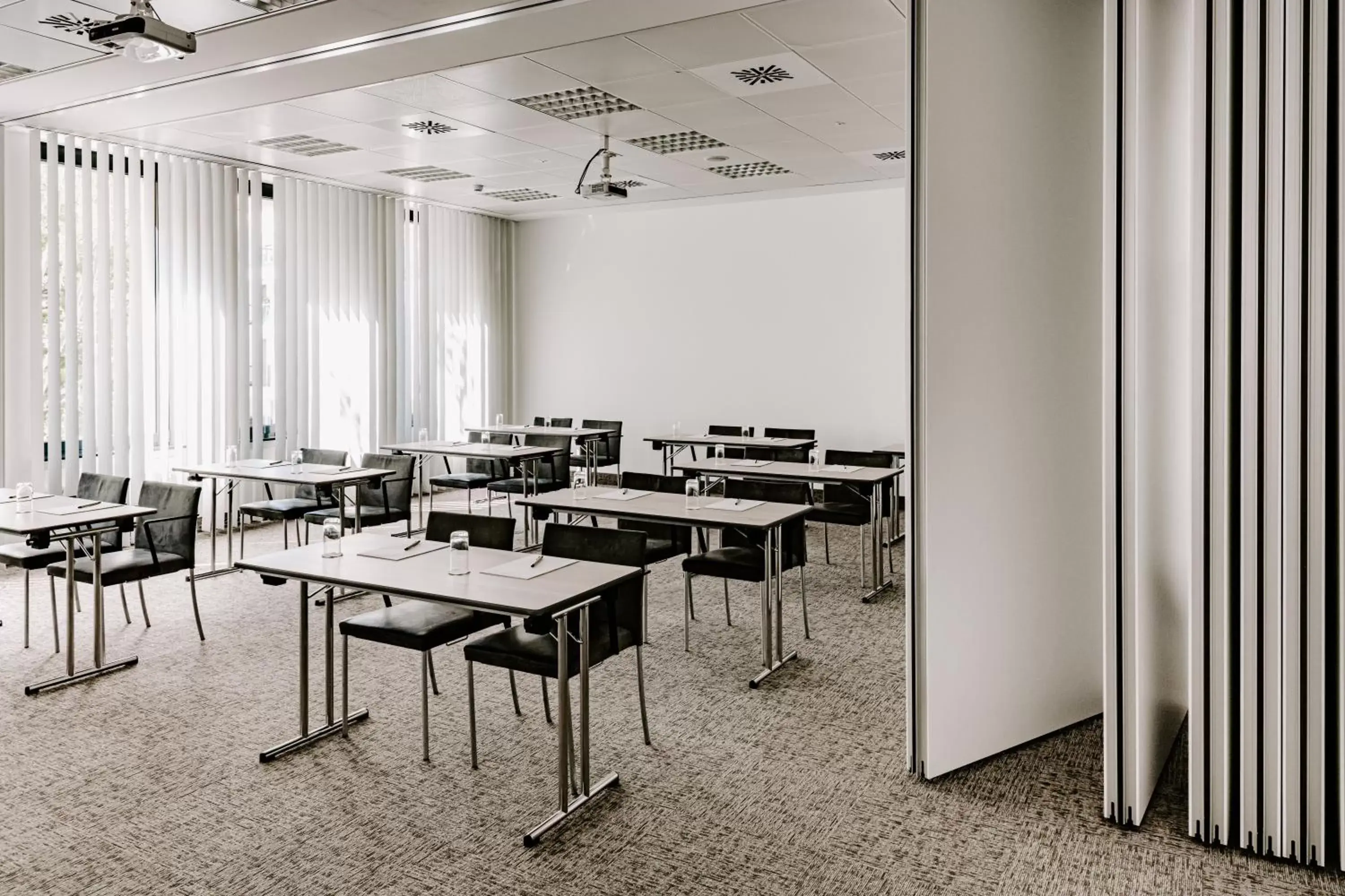 Meeting/conference room in Vienna House Easy by Wyndham Stuttgart