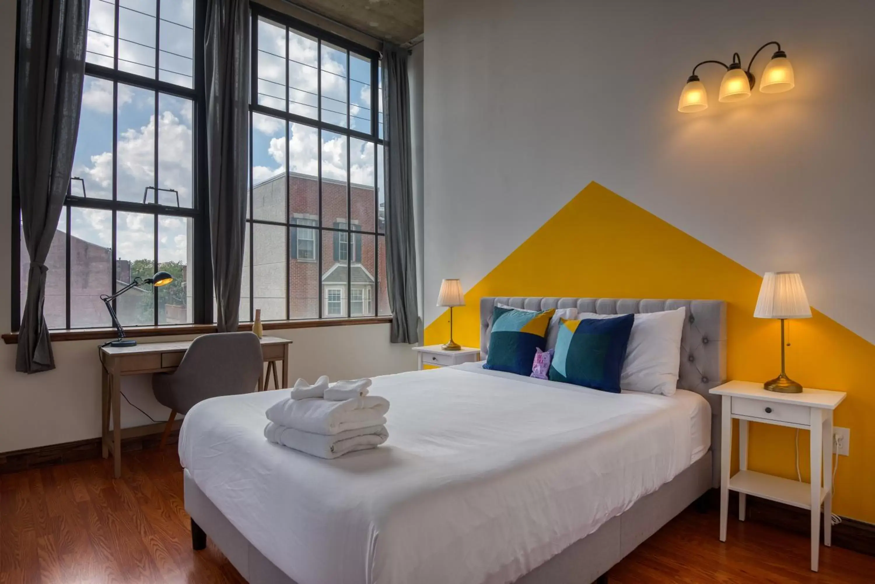 Two-Bedroom Apartment in Sosuite at Independence Lofts - Callowhill