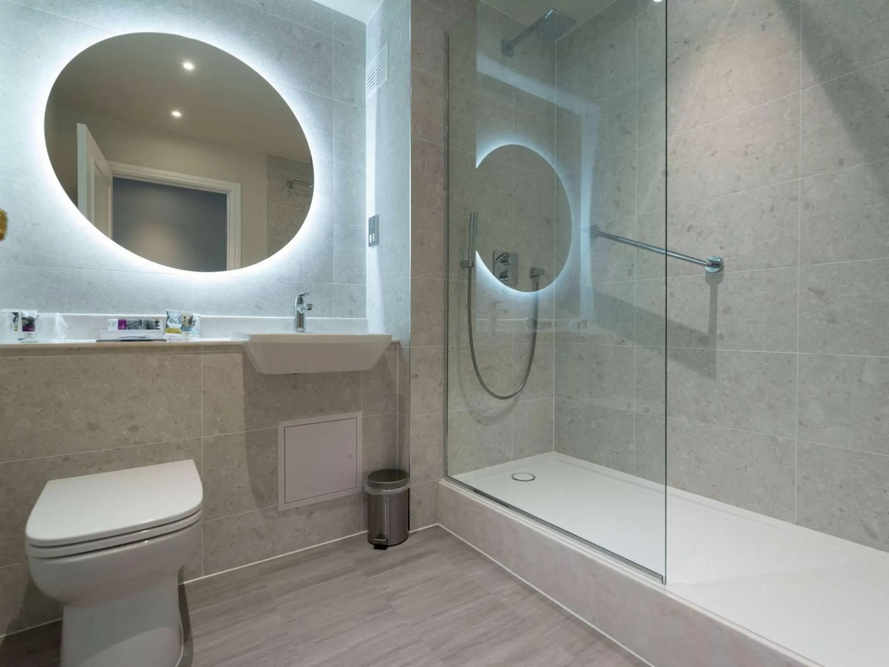 Photo of the whole room, Bathroom in Mercure Blackburn Dunkenhalgh Hotel & Spa