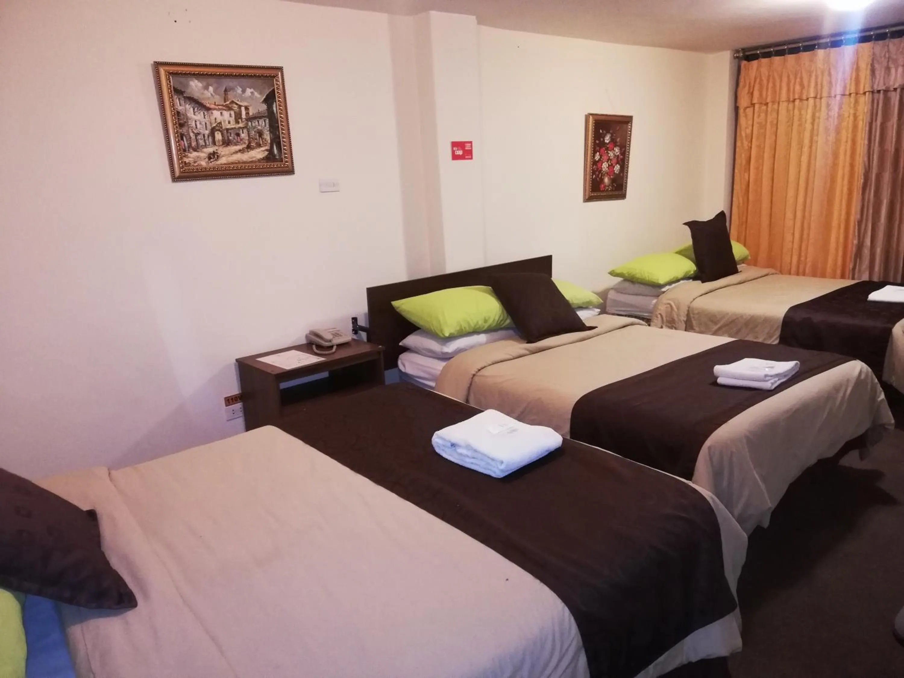 Bed in Hotel Bonaventure