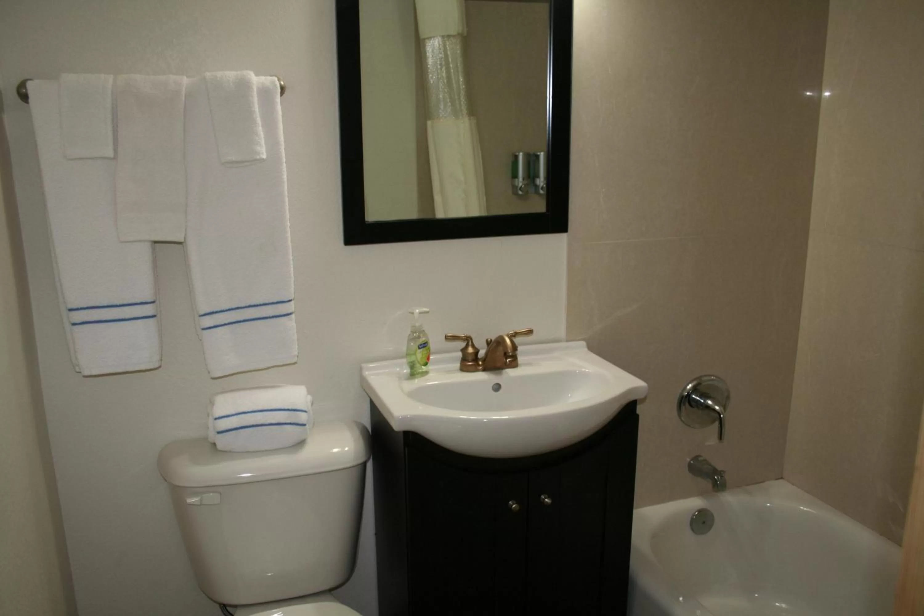 Standard Double Room - No View in Driftwood Beach Motel