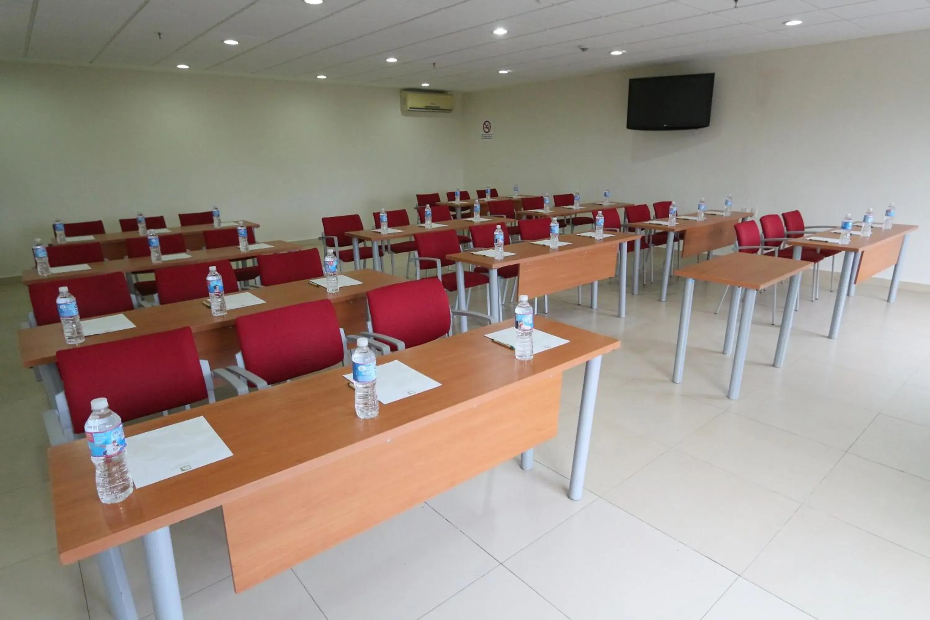 Business facilities in Hotel La Venta Inn Villahermosa