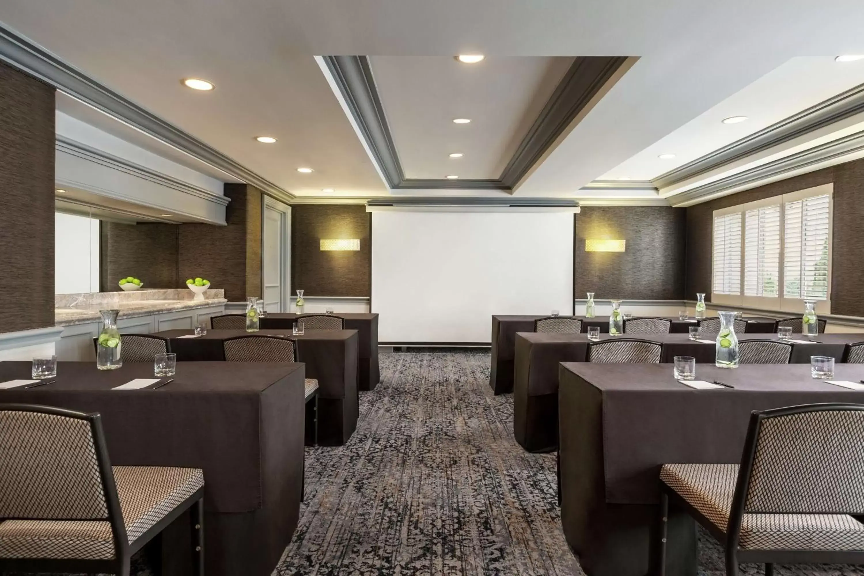 Meeting/conference room in Hilton Checkers Los Angeles