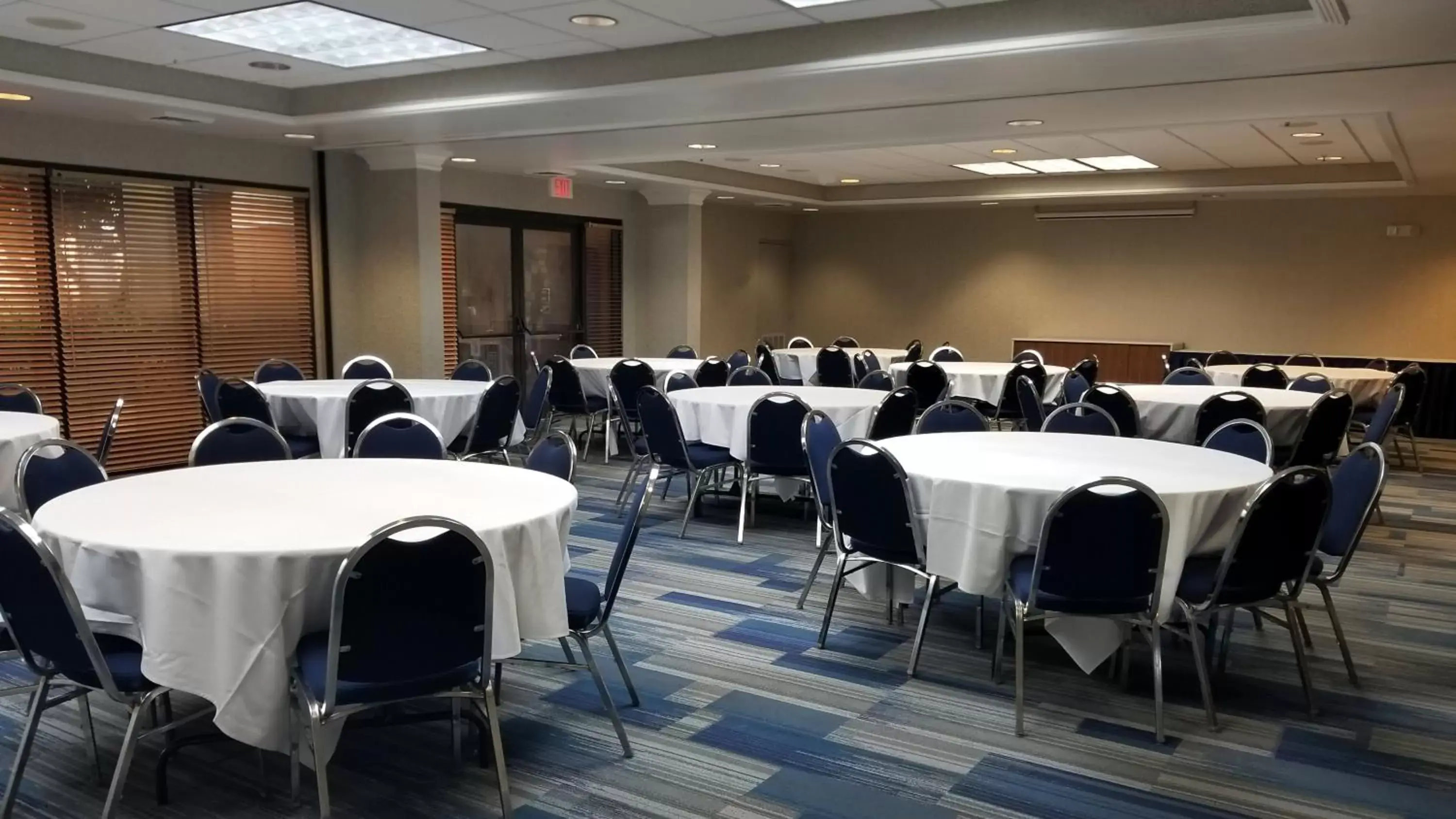 Meeting/conference room in Holiday Inn Express & Suites Wilmington-University Center, an IHG Hotel