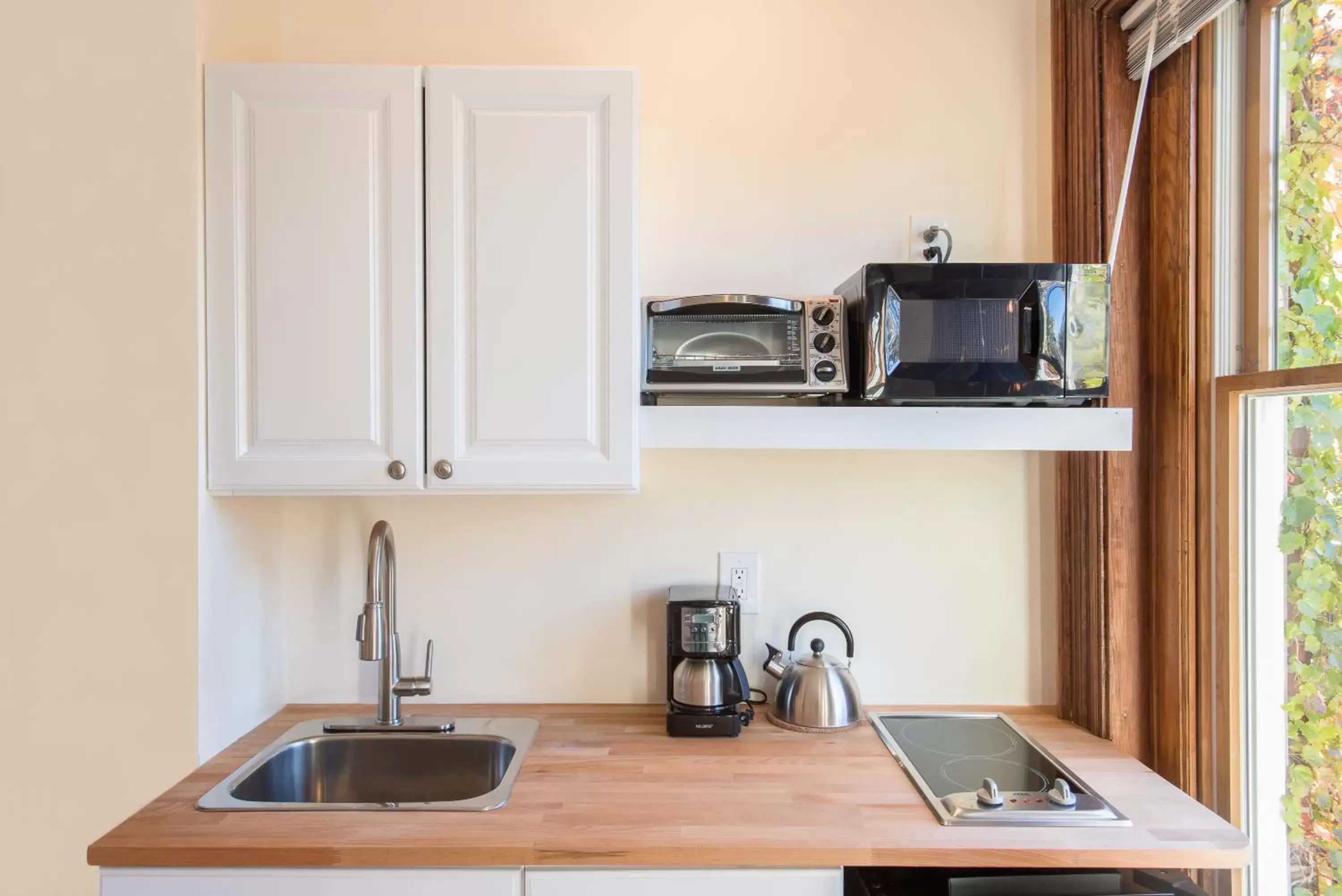 Kitchen/Kitchenette in Copley House